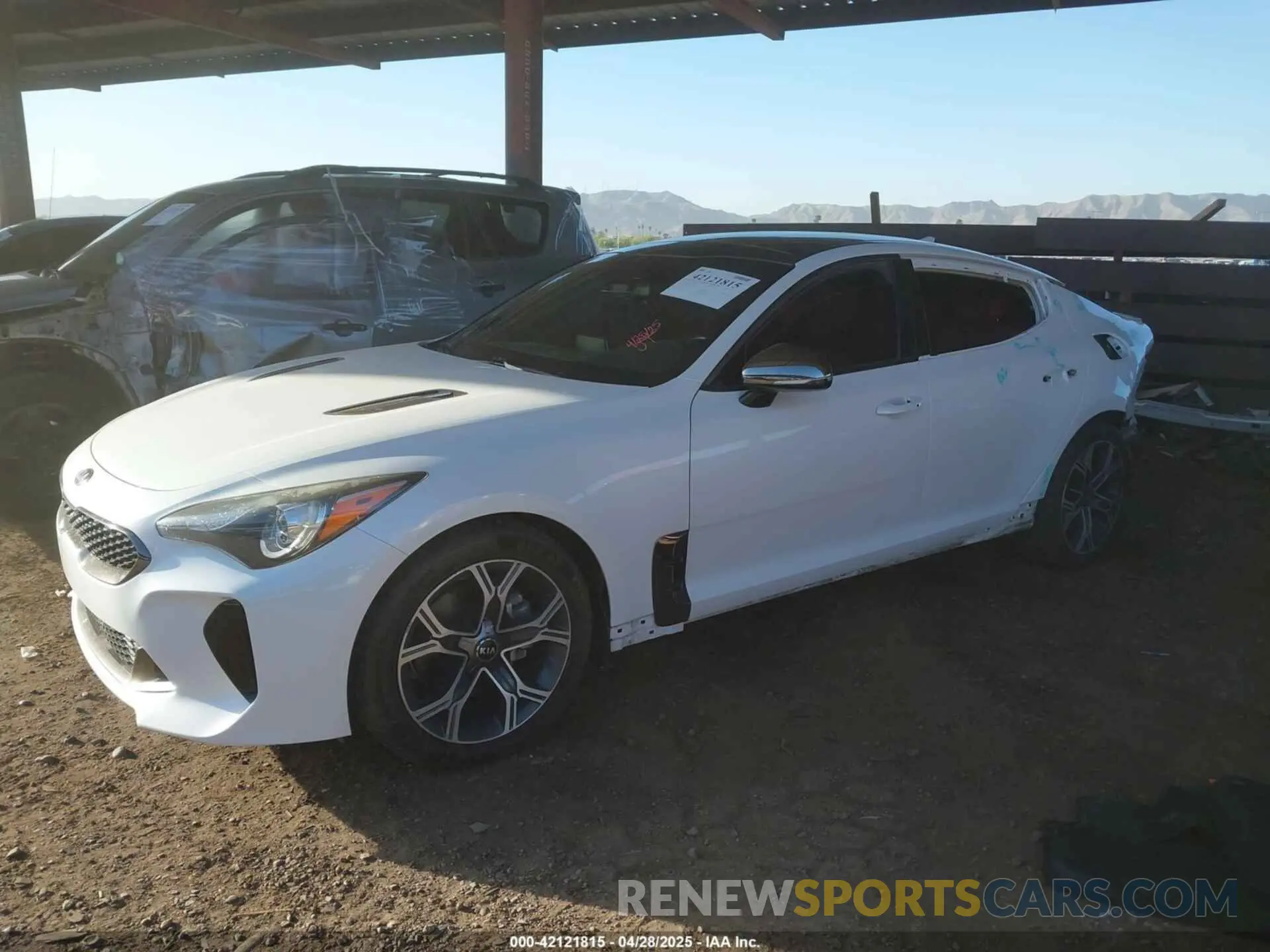 2 Photograph of a damaged car KNAE15LAXL6084492 KIA STINGER 2020