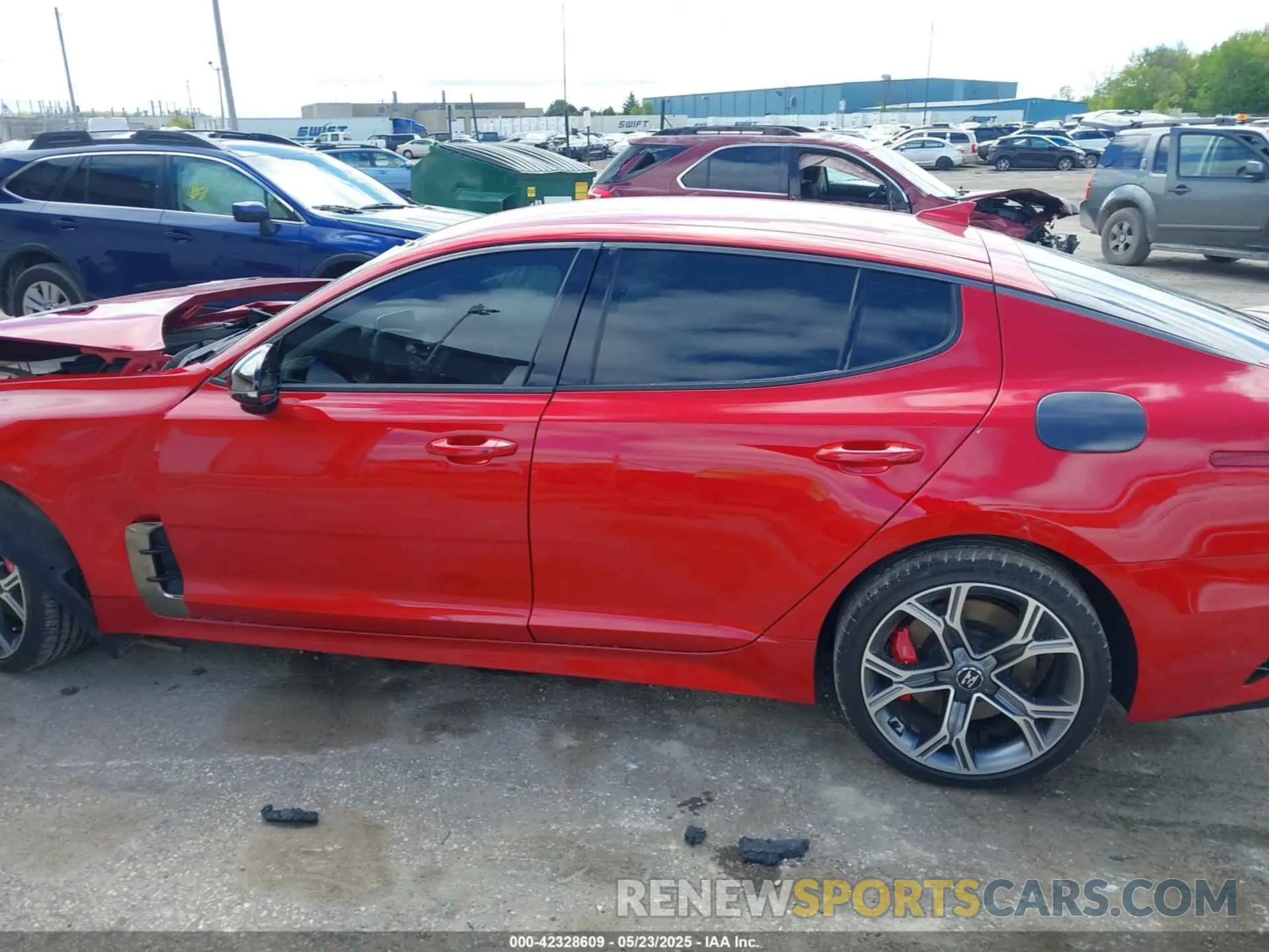 14 Photograph of a damaged car KNAE35LC0L6080320 KIA STINGER 2020