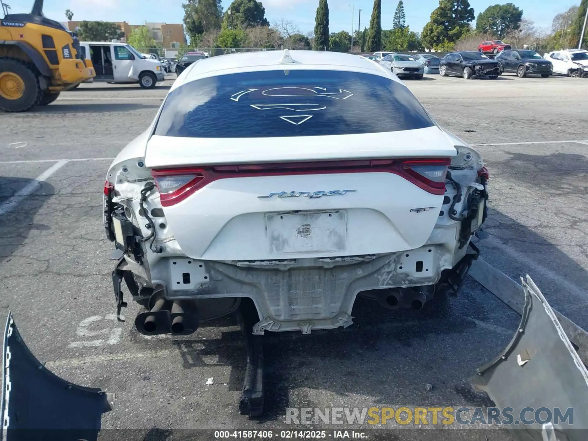 6 Photograph of a damaged car KNAE35LC1L6083081 KIA STINGER 2020