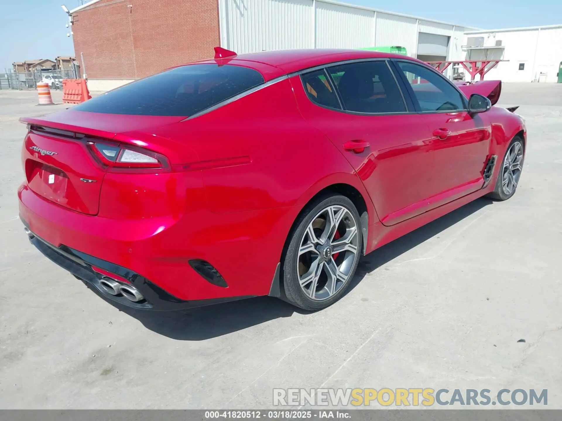 4 Photograph of a damaged car KNAE35LC4L6085147 KIA STINGER 2020