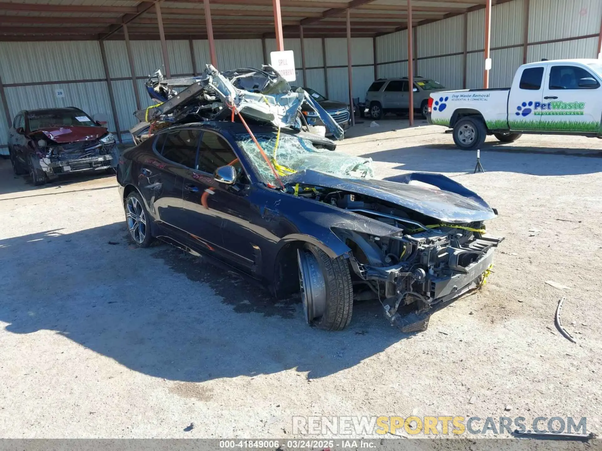 1 Photograph of a damaged car KNAE35LC5L6078451 KIA STINGER 2020