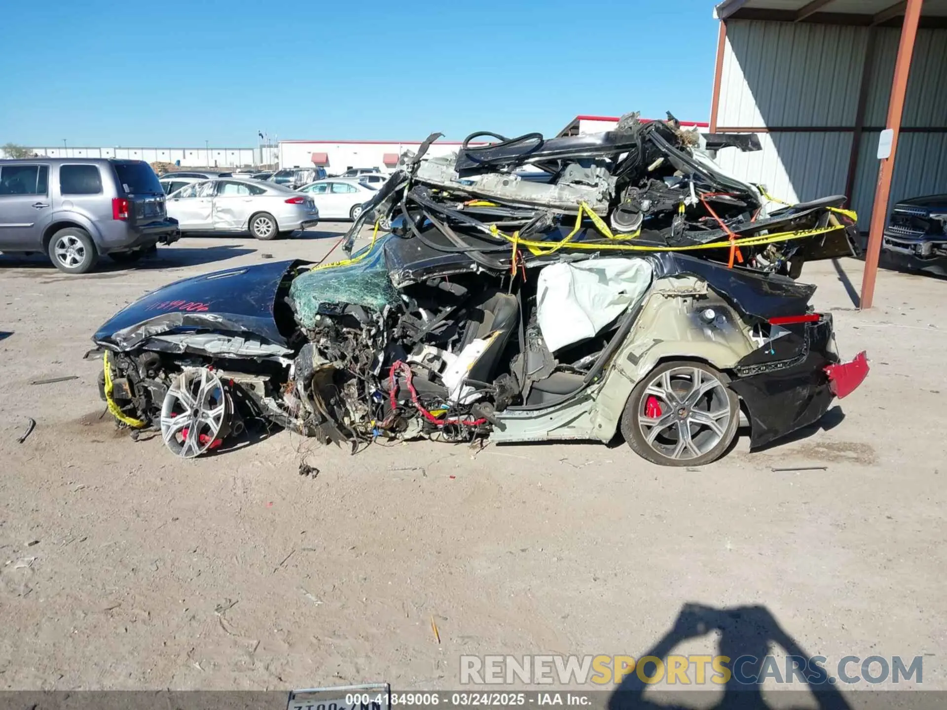 14 Photograph of a damaged car KNAE35LC5L6078451 KIA STINGER 2020