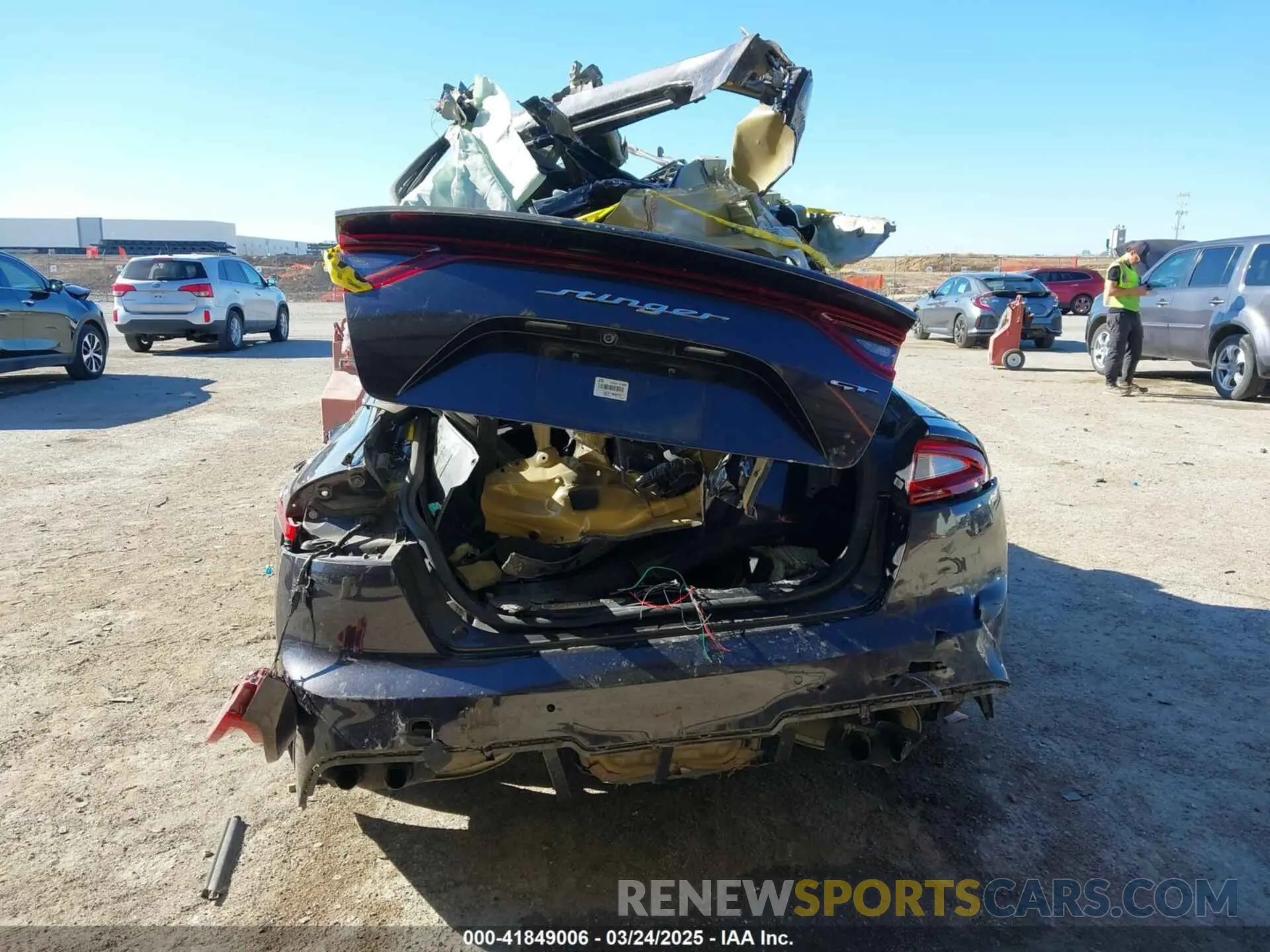 16 Photograph of a damaged car KNAE35LC5L6078451 KIA STINGER 2020