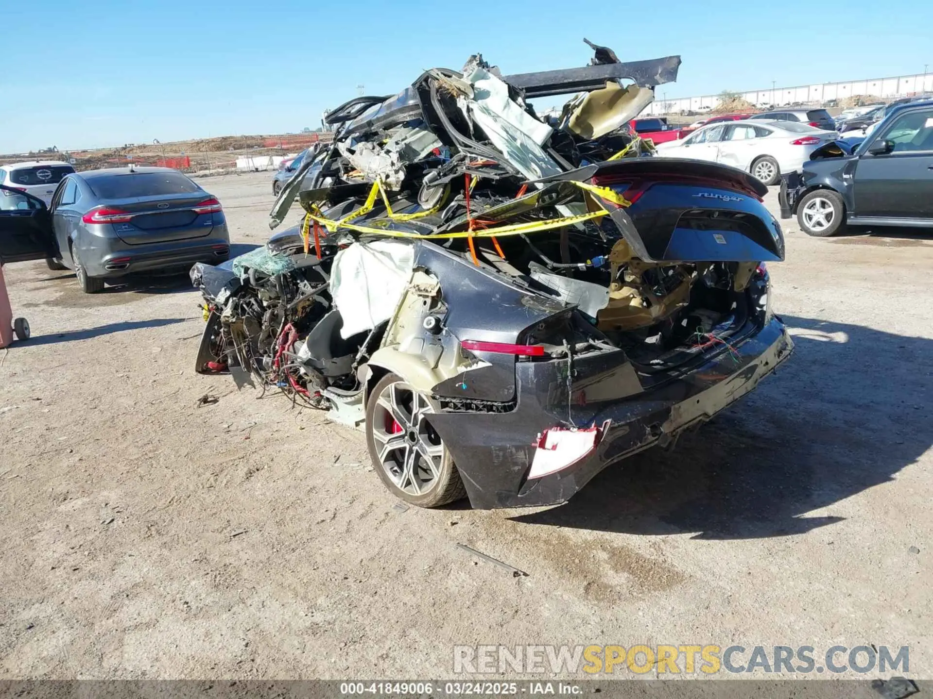 3 Photograph of a damaged car KNAE35LC5L6078451 KIA STINGER 2020