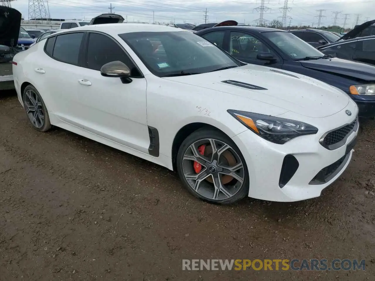 4 Photograph of a damaged car KNAE35LC5L6080765 KIA STINGER 2020