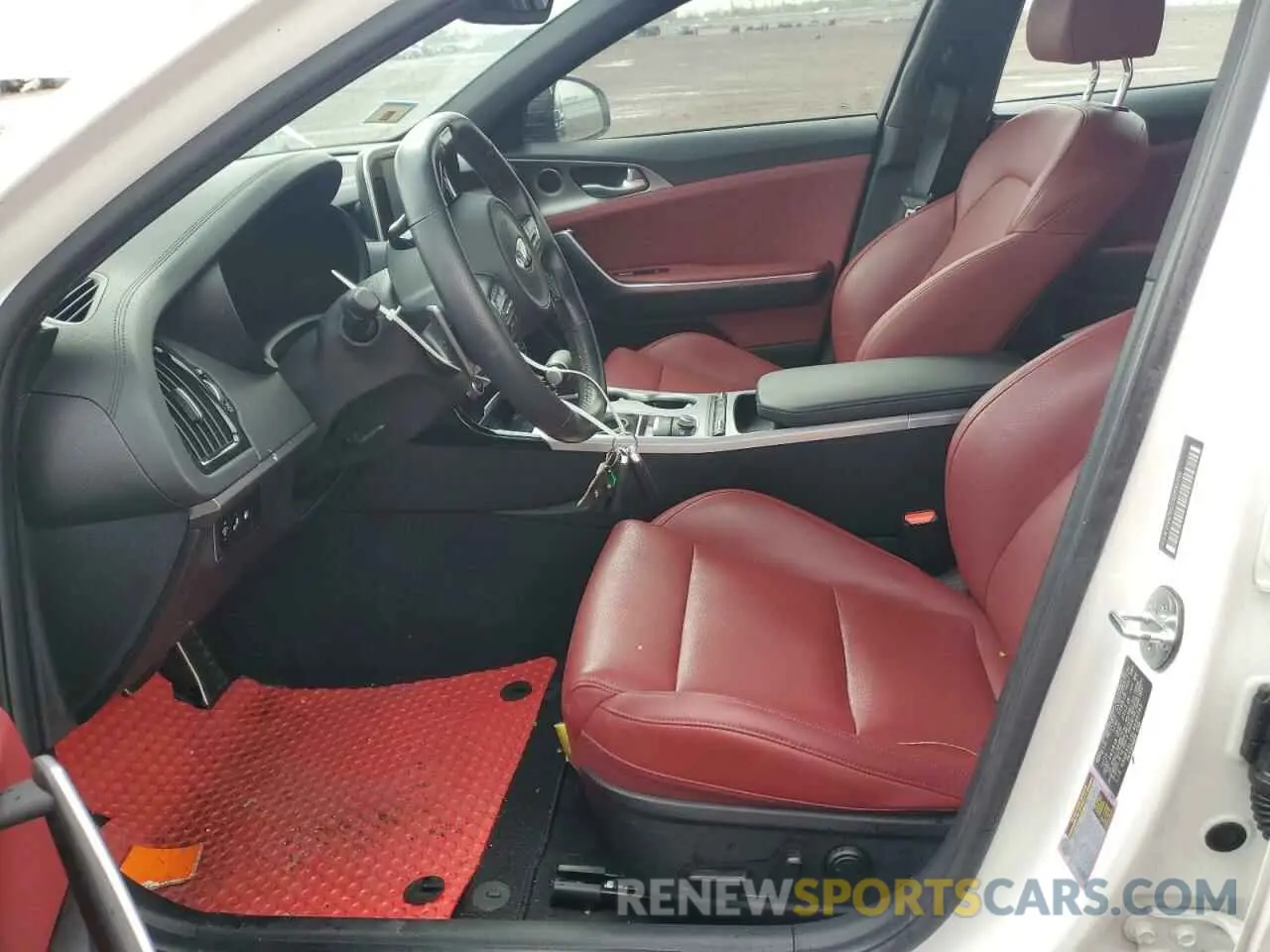 7 Photograph of a damaged car KNAE35LC5L6080765 KIA STINGER 2020