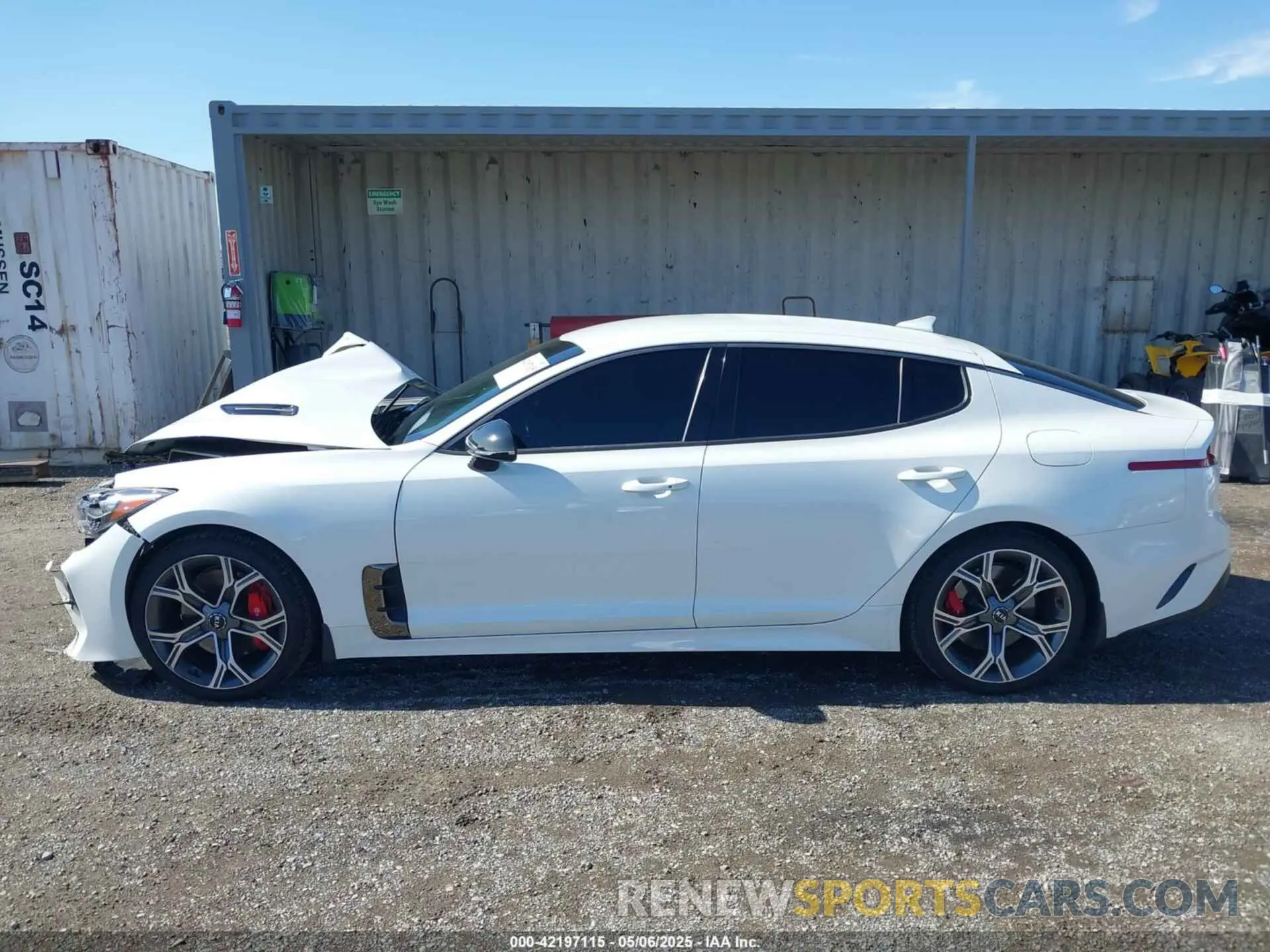 14 Photograph of a damaged car KNAE35LC5L6083083 KIA STINGER 2020