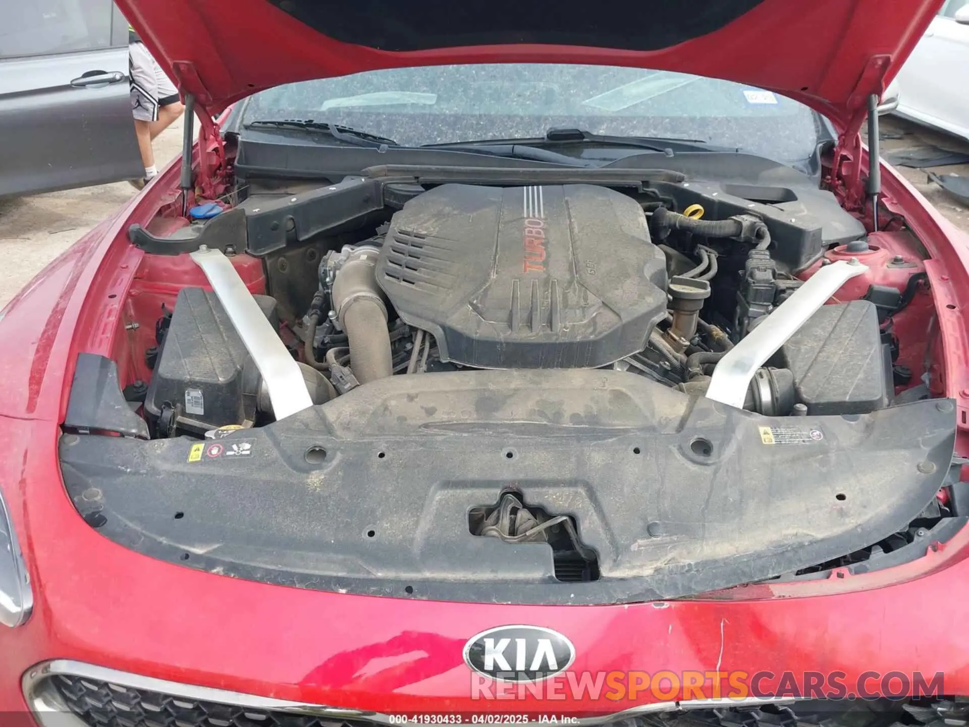 10 Photograph of a damaged car KNAE35LC8L6075740 KIA STINGER 2020