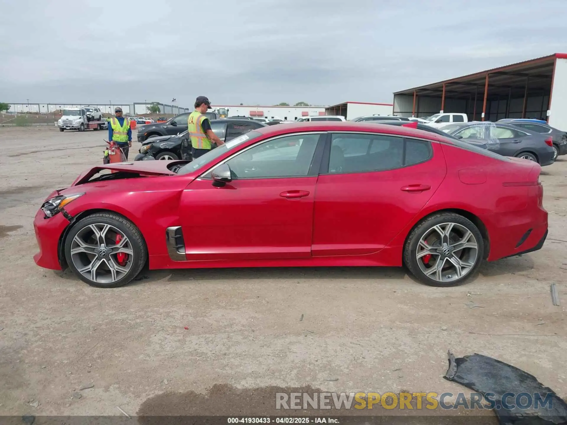 14 Photograph of a damaged car KNAE35LC8L6075740 KIA STINGER 2020