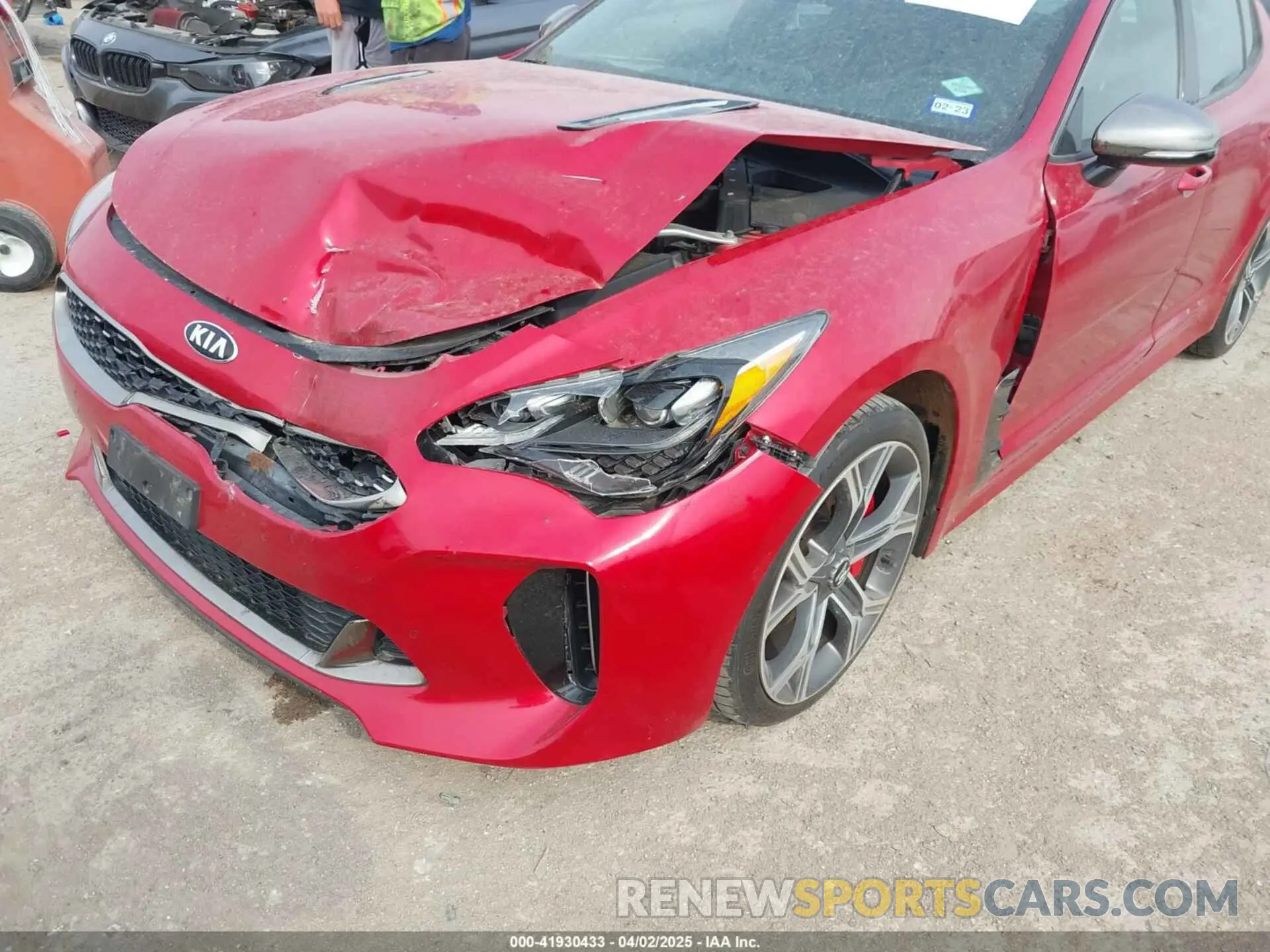 6 Photograph of a damaged car KNAE35LC8L6075740 KIA STINGER 2020