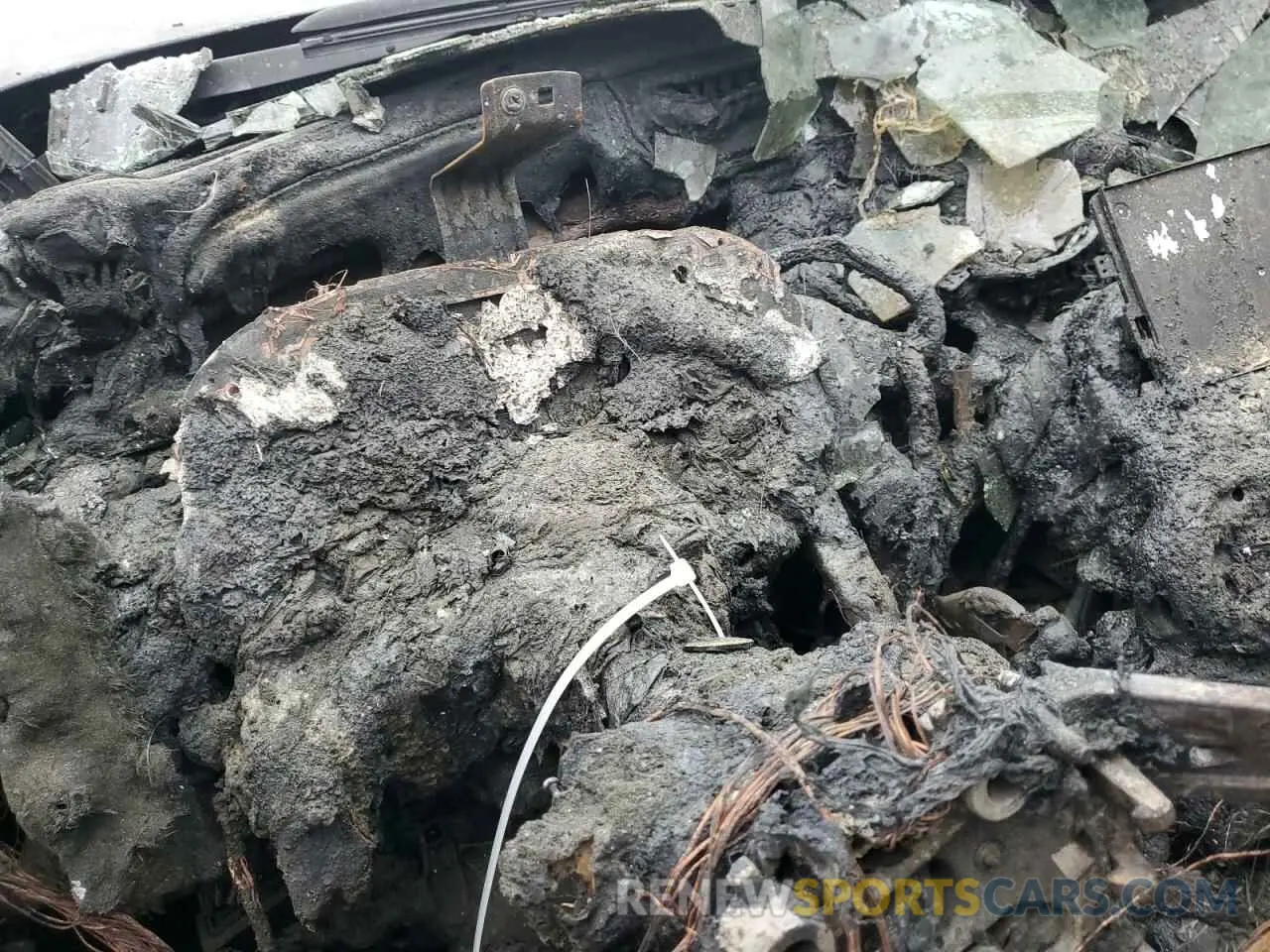 9 Photograph of a damaged car KNAE45LC3L6072175 KIA STINGER 2020