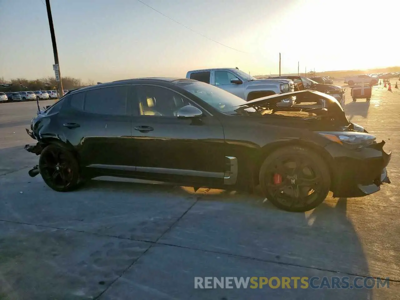 4 Photograph of a damaged car KNAE55LC5L6082350 KIA STINGER 2020