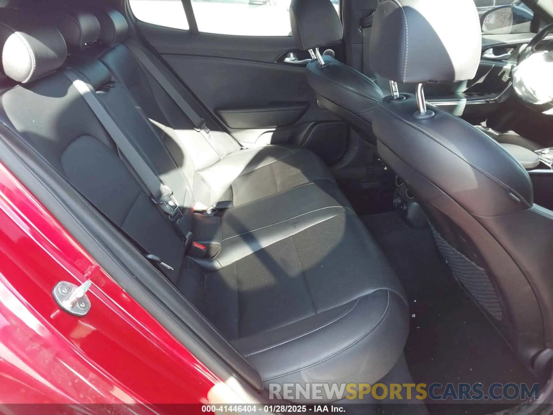 8 Photograph of a damaged car KNAE15LA0M6088116 KIA STINGER 2021