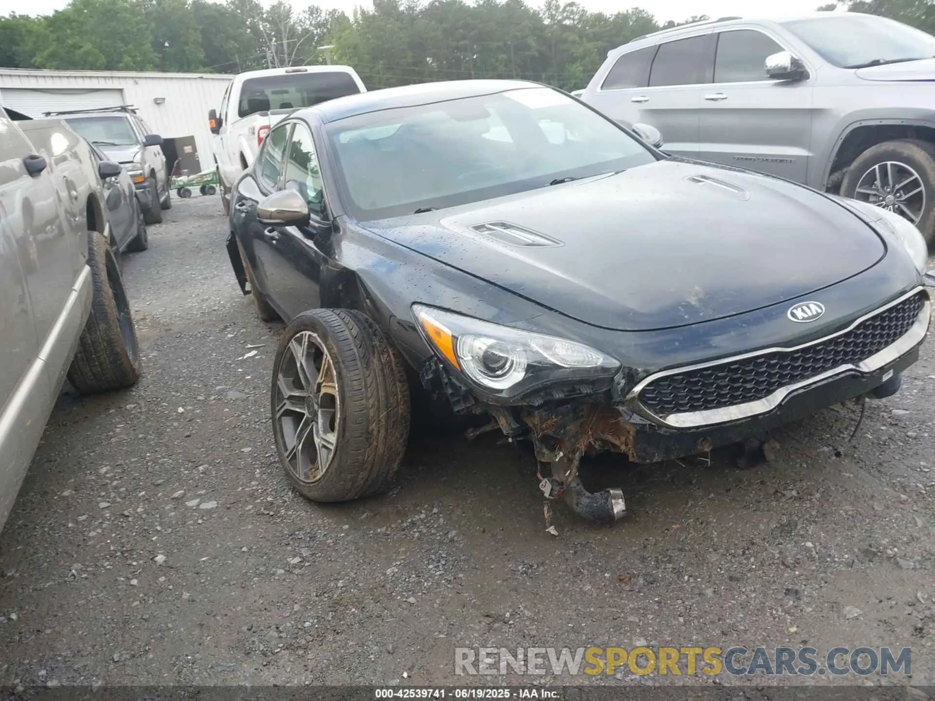 1 Photograph of a damaged car KNAE15LA2M6087467 KIA STINGER 2021