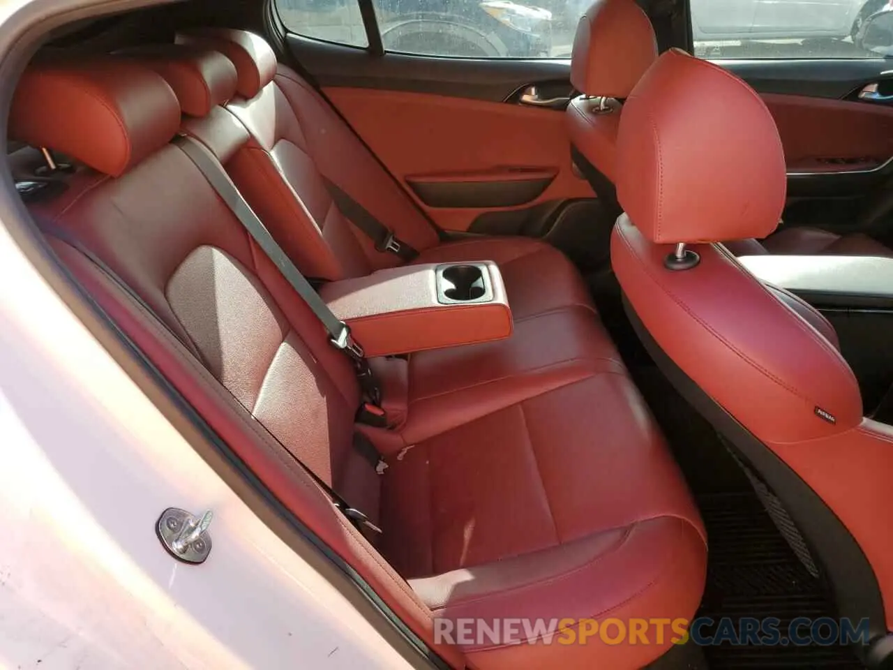 10 Photograph of a damaged car KNAE15LA3M6098185 KIA STINGER 2021