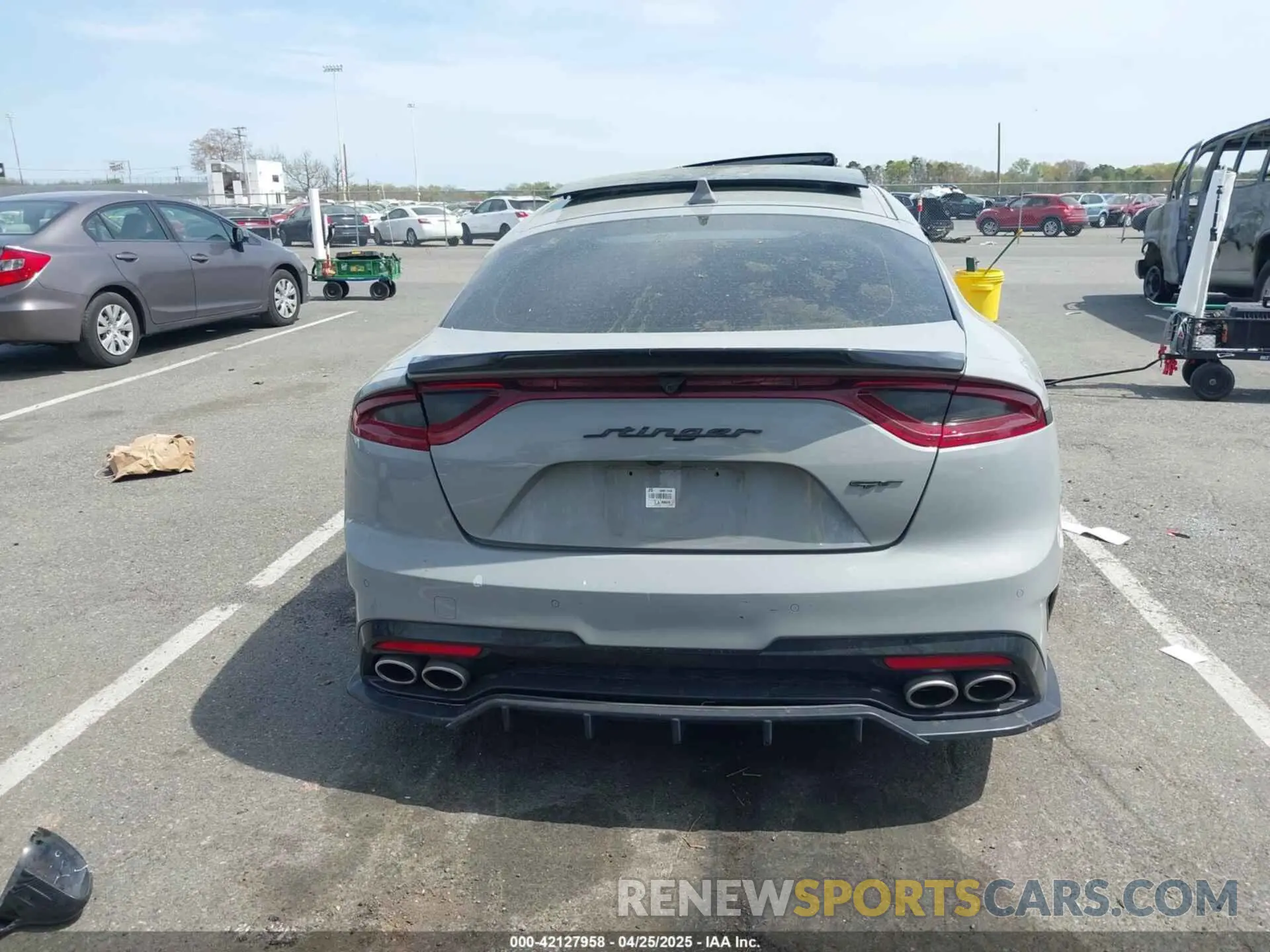 16 Photograph of a damaged car KNAE15LA6M6091912 KIA STINGER 2021