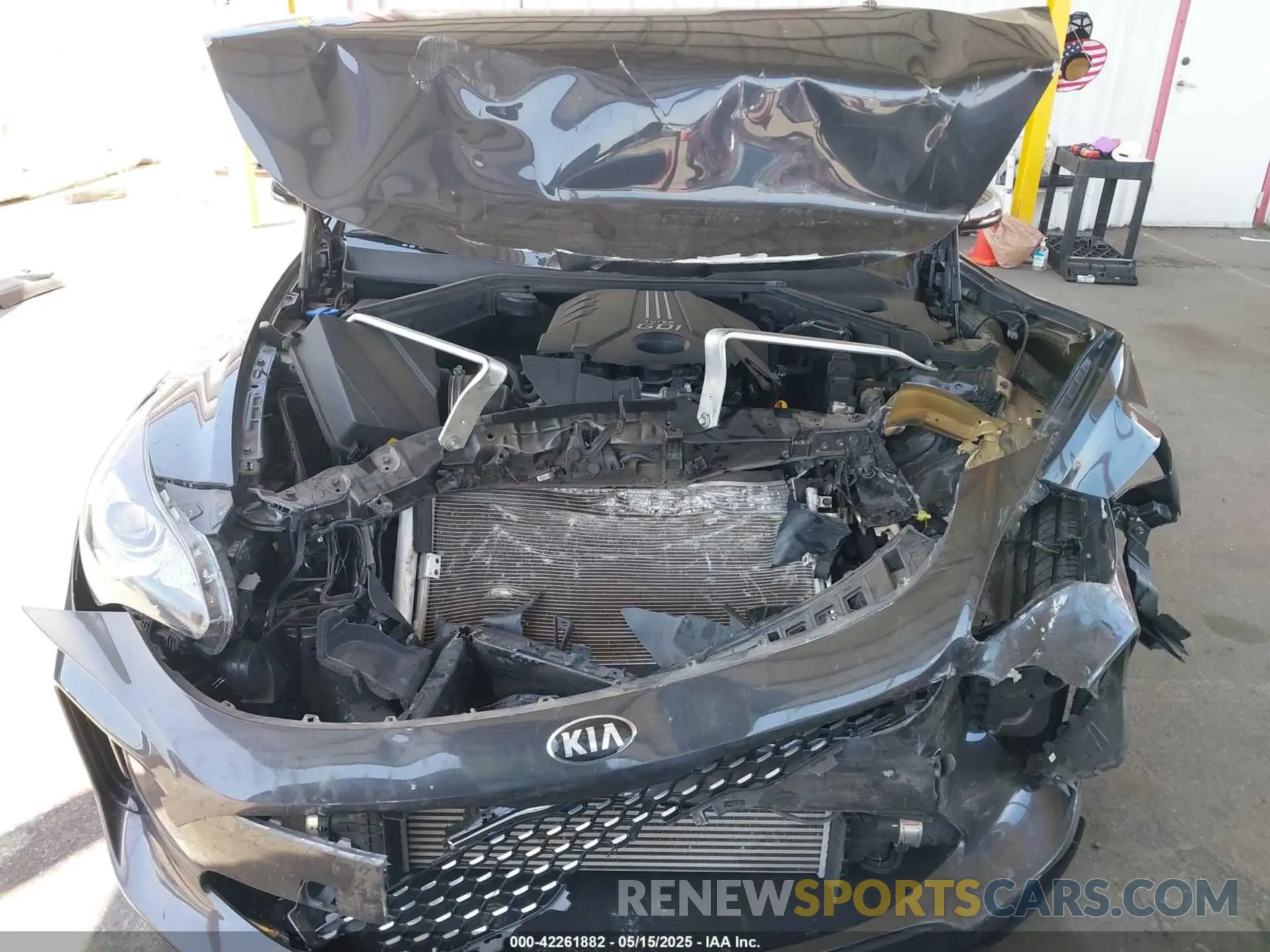 6 Photograph of a damaged car KNAE15LA8M6089725 KIA STINGER 2021
