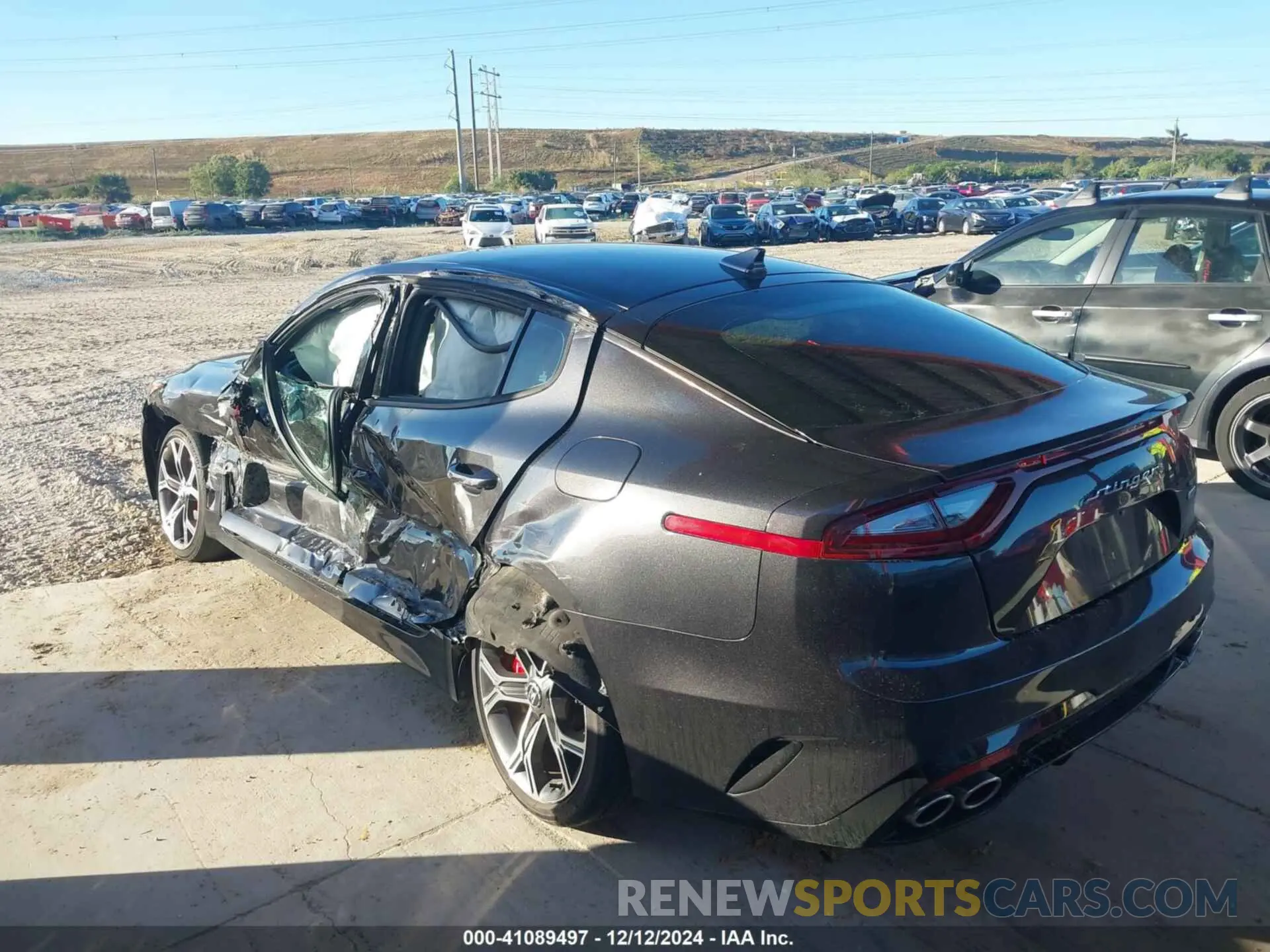 14 Photograph of a damaged car KNAE35LC3M6096075 KIA STINGER 2021