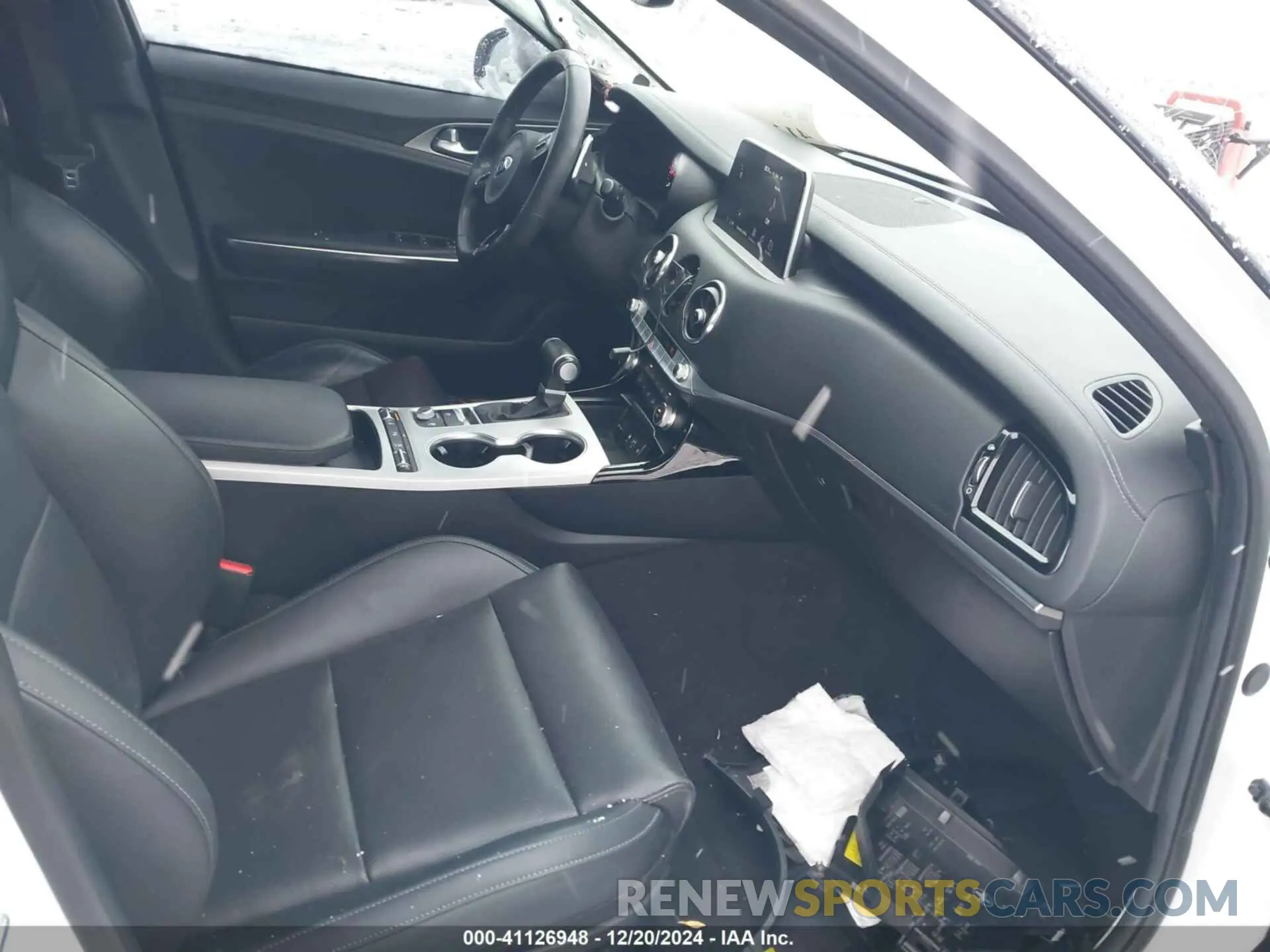 5 Photograph of a damaged car KNAE45LC7M6087733 KIA STINGER 2021