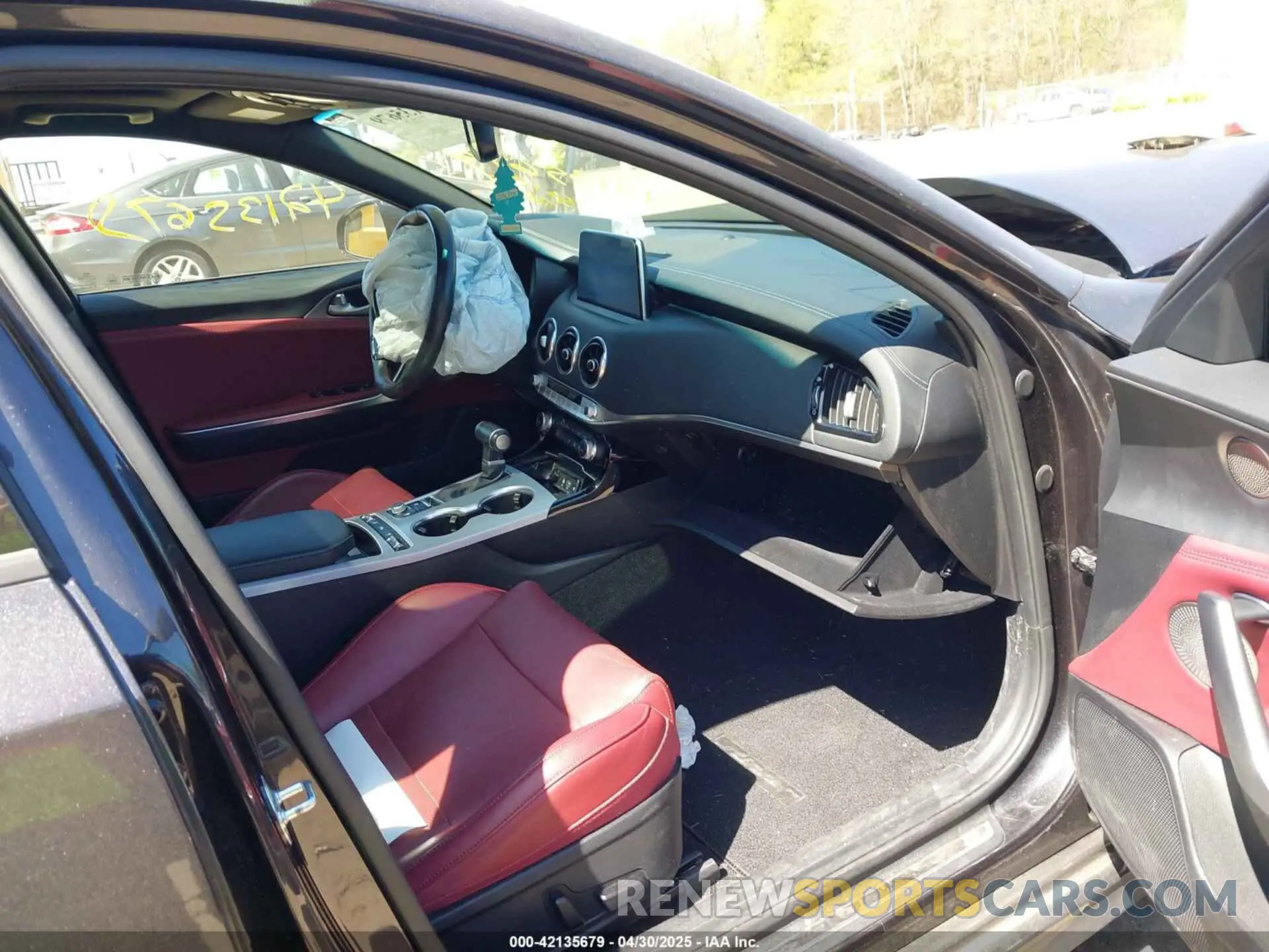 5 Photograph of a damaged car KNAE45LC8M6091760 KIA STINGER 2021