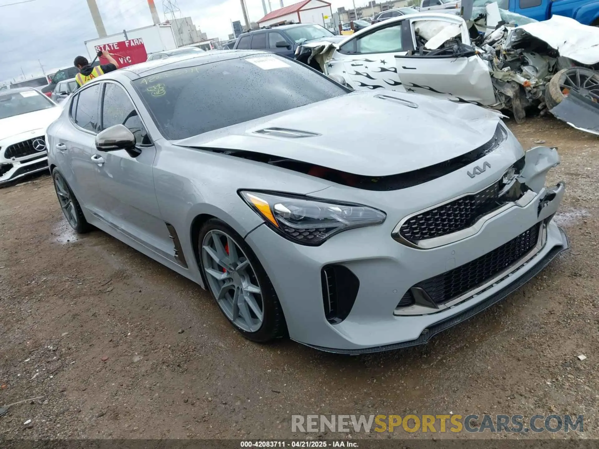 1 Photograph of a damaged car KNAE55LC0M6087845 KIA STINGER 2021