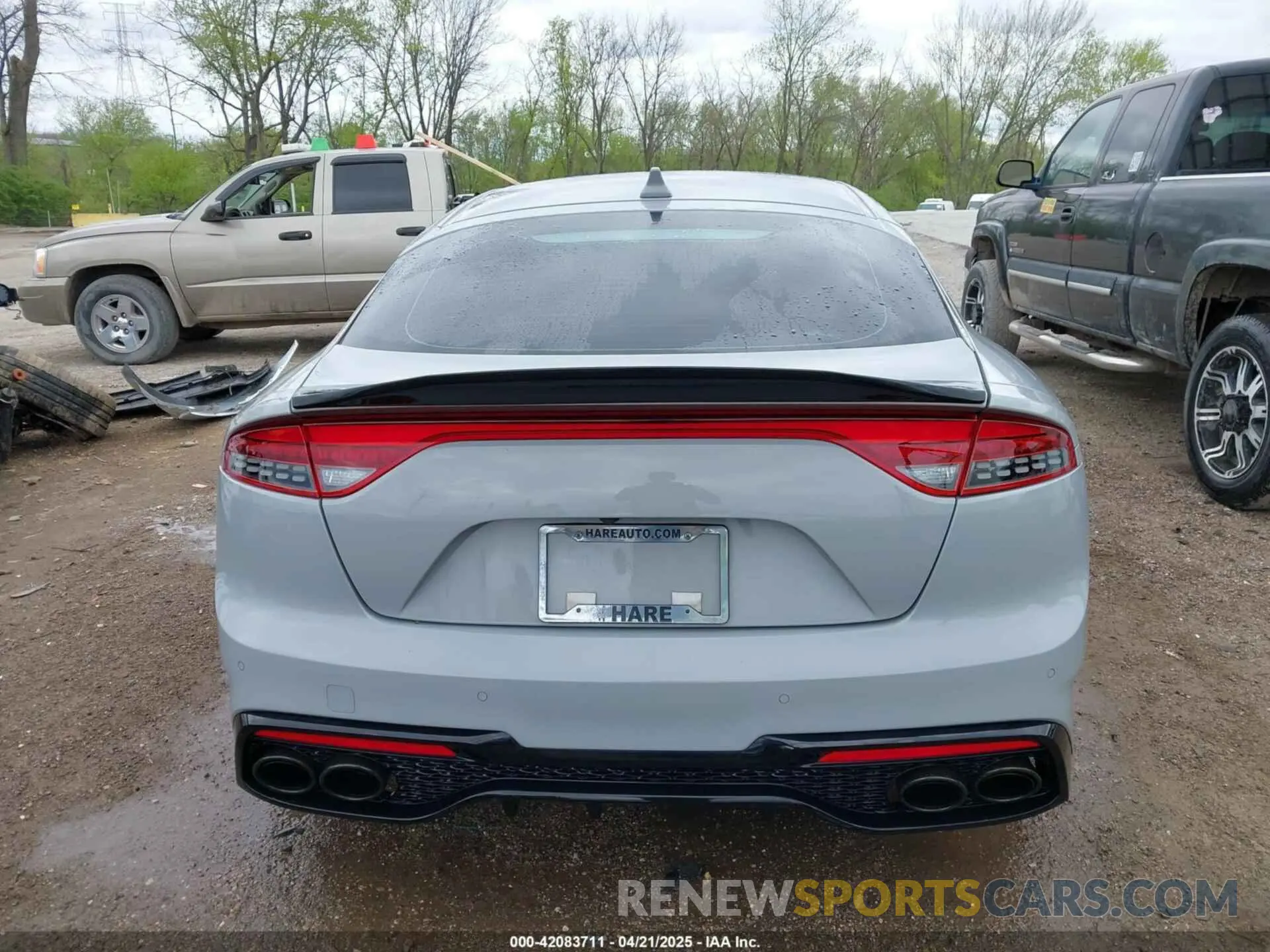 16 Photograph of a damaged car KNAE55LC0M6087845 KIA STINGER 2021