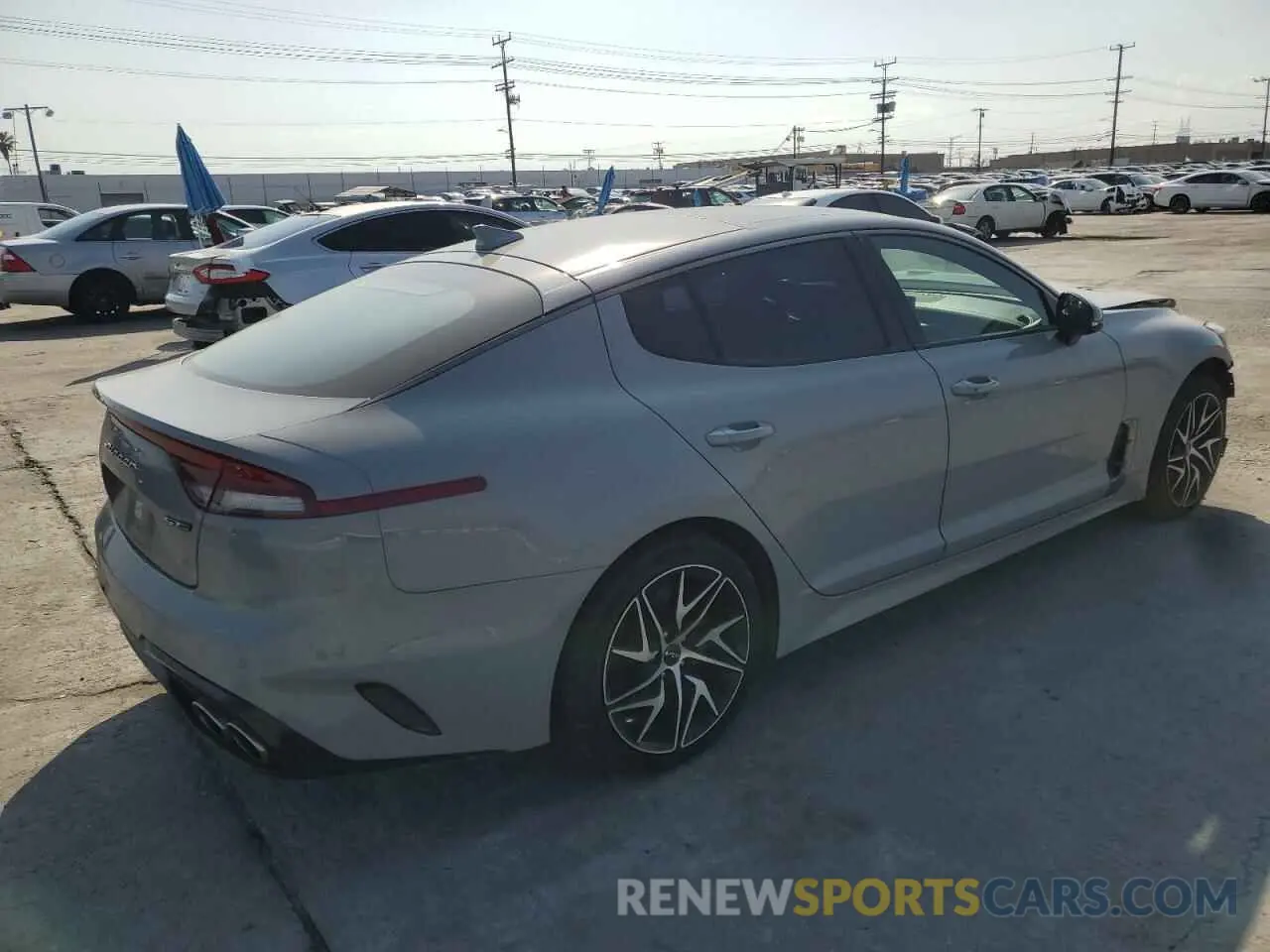 3 Photograph of a damaged car KNAE35LD0N6116762 KIA STINGER 2022