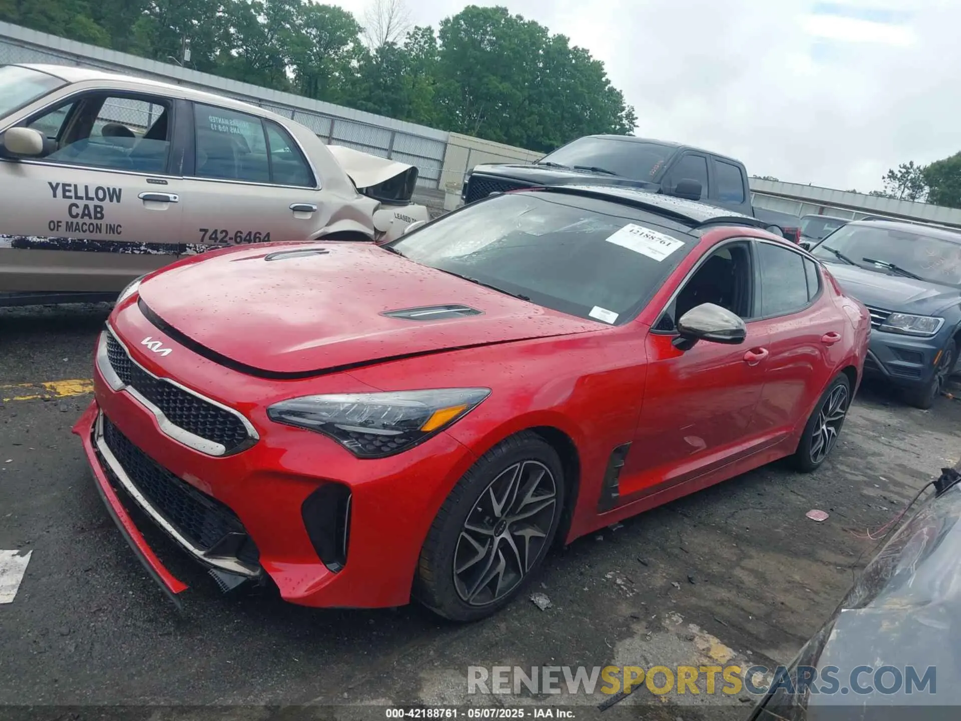 2 Photograph of a damaged car KNAE35LD3N6110664 KIA STINGER 2022