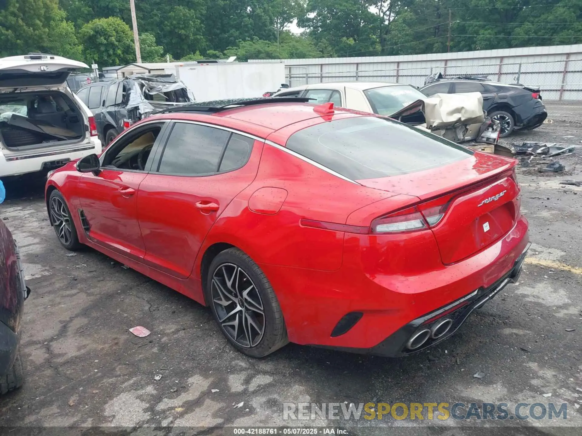 3 Photograph of a damaged car KNAE35LD3N6110664 KIA STINGER 2022