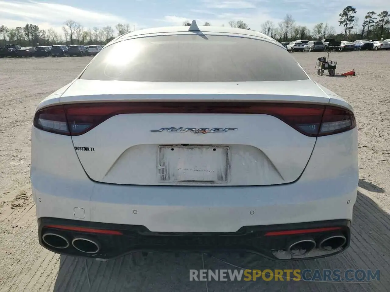 6 Photograph of a damaged car KNAE35LD4N6103996 KIA STINGER 2022