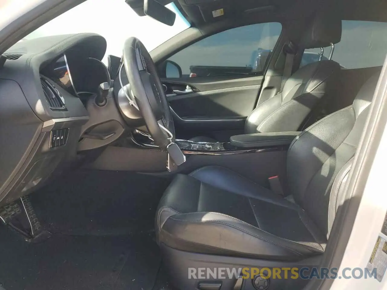 7 Photograph of a damaged car KNAE35LD4N6103996 KIA STINGER 2022