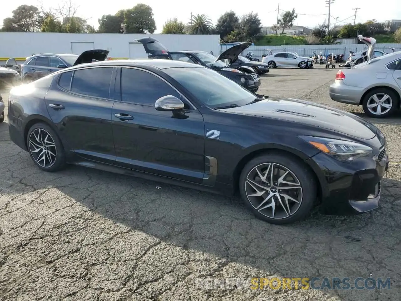 4 Photograph of a damaged car KNAE35LD4N6113511 KIA STINGER 2022