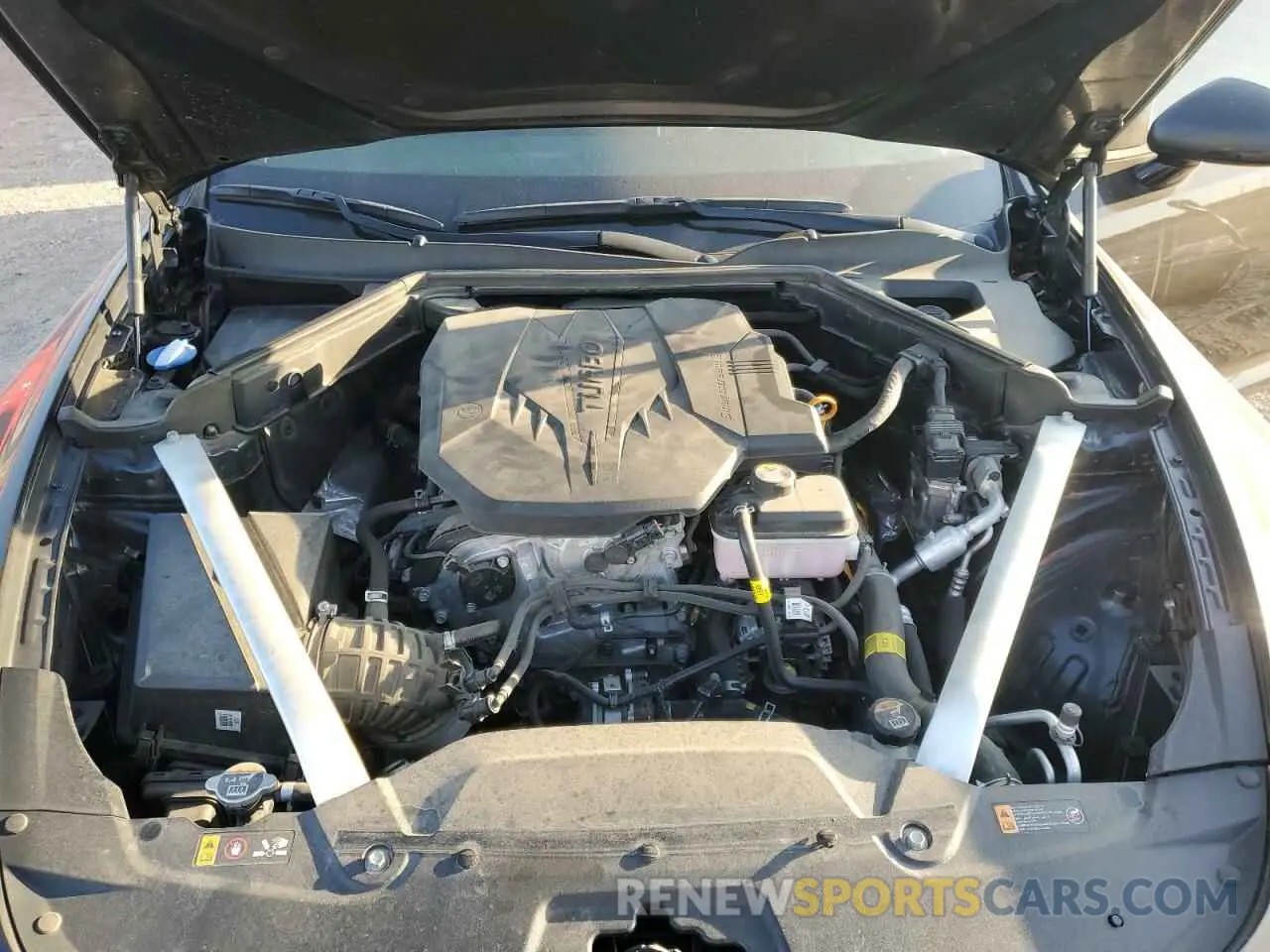 11 Photograph of a damaged car KNAE35LD4N6113864 KIA STINGER 2022
