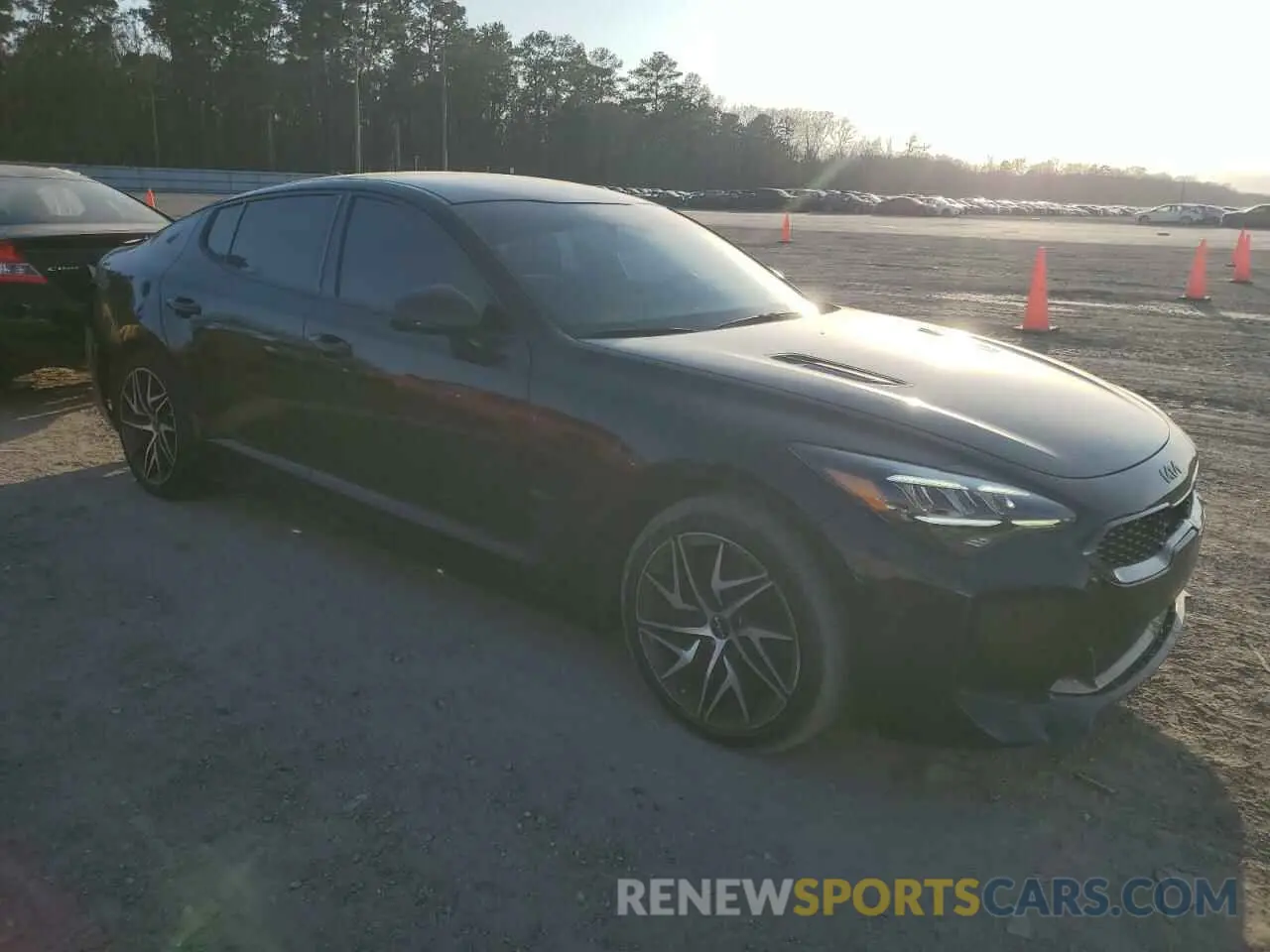 4 Photograph of a damaged car KNAE35LD4N6113864 KIA STINGER 2022