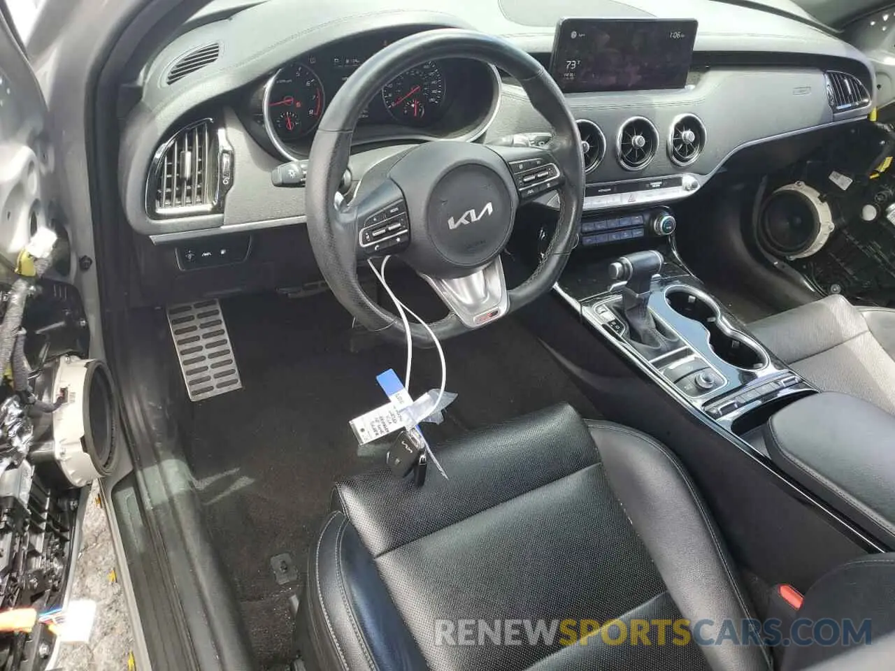 8 Photograph of a damaged car KNAE35LD5N6110682 KIA STINGER 2022