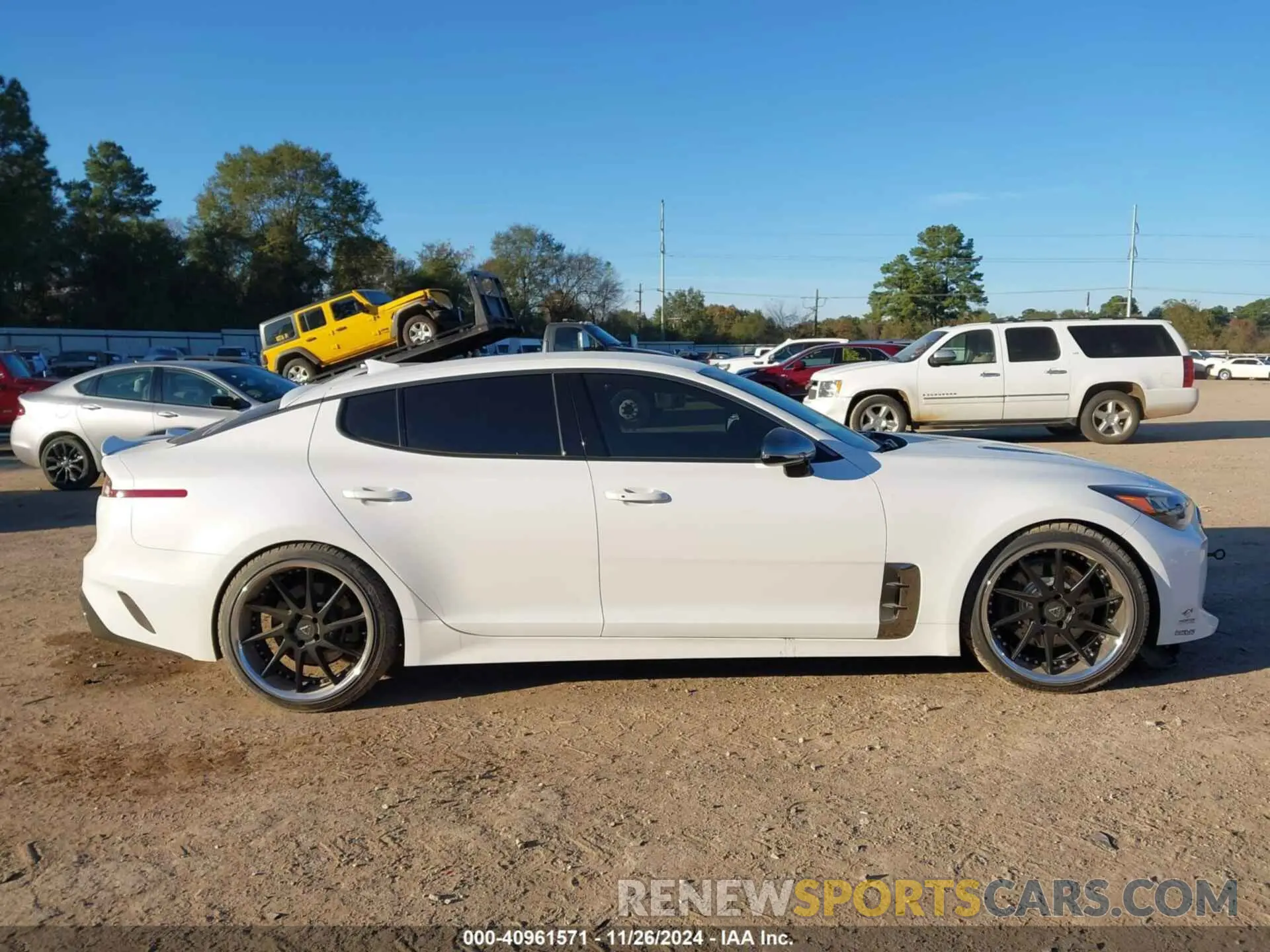13 Photograph of a damaged car KNAE35LD6N6104003 KIA STINGER 2022