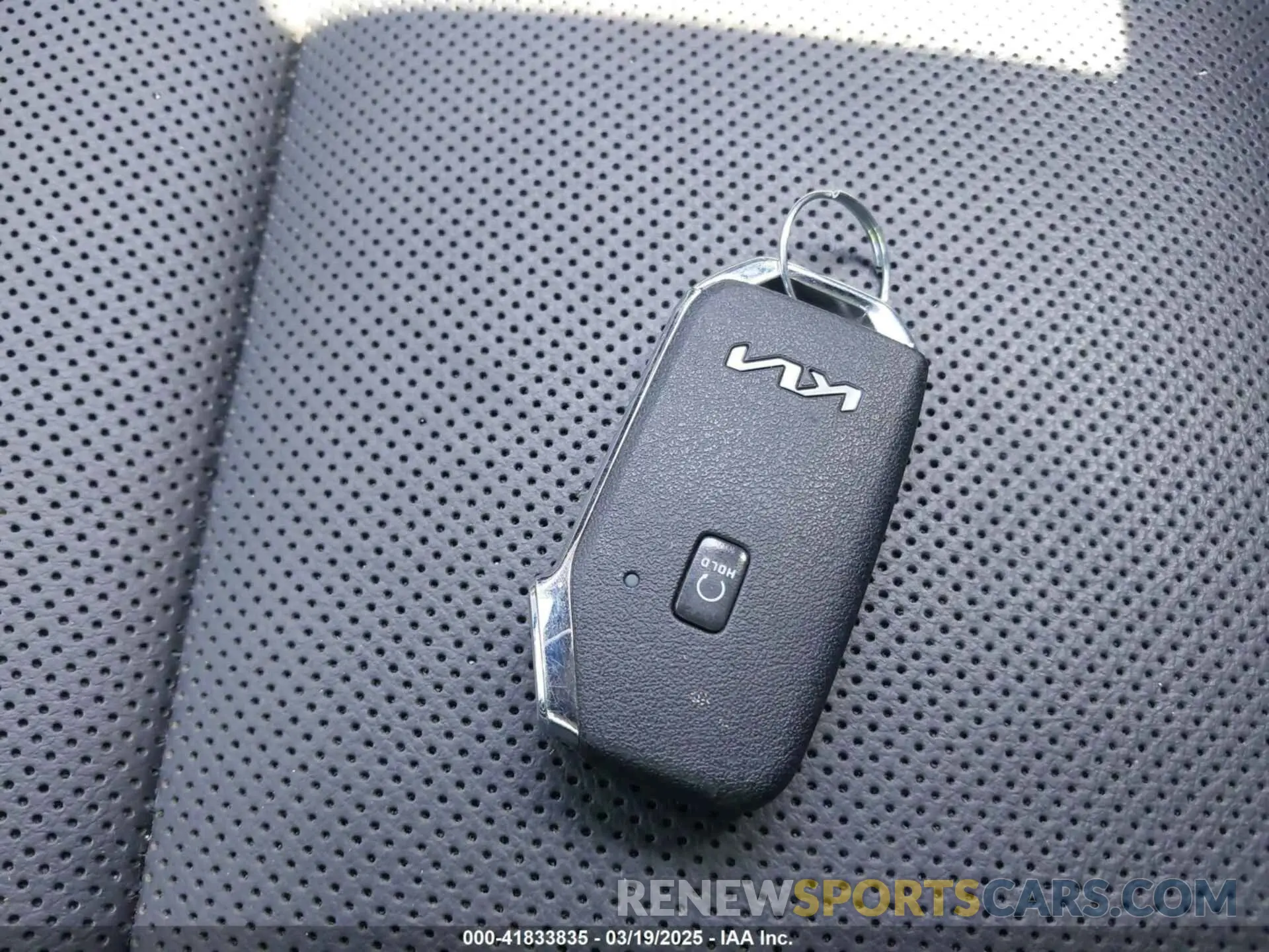 11 Photograph of a damaged car KNAE35LD9N6116078 KIA STINGER 2022