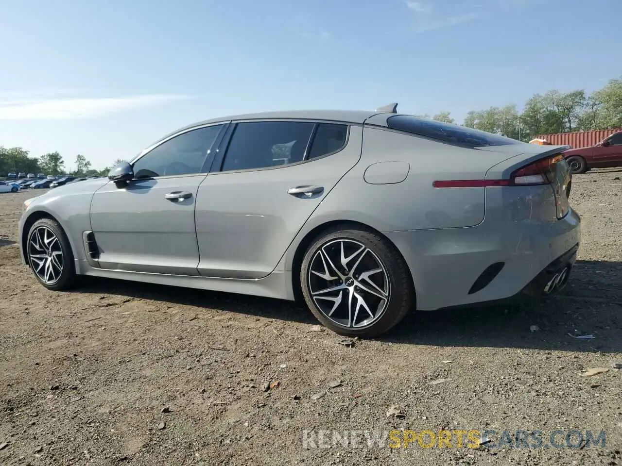 2 Photograph of a damaged car KNAE35LDXN6112668 KIA STINGER 2022