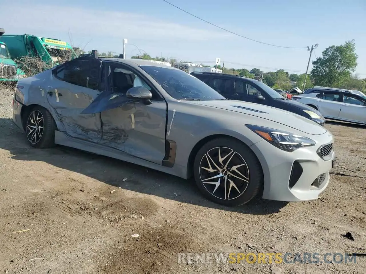 4 Photograph of a damaged car KNAE35LDXN6112668 KIA STINGER 2022