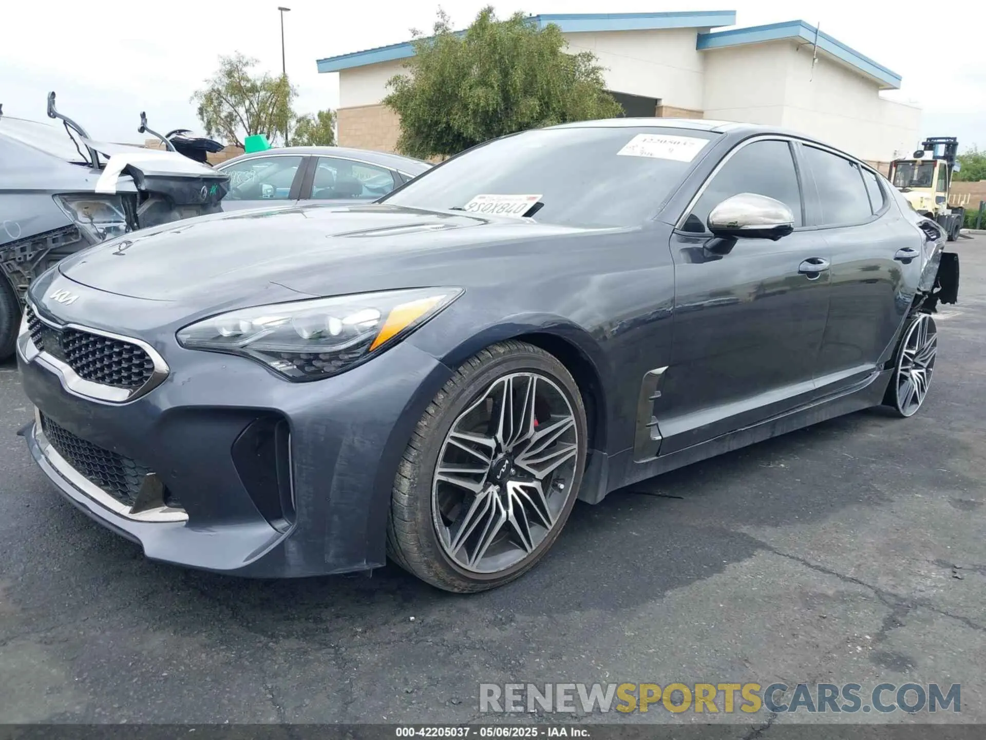 2 Photograph of a damaged car KNAE55LC2N6100662 KIA STINGER 2022