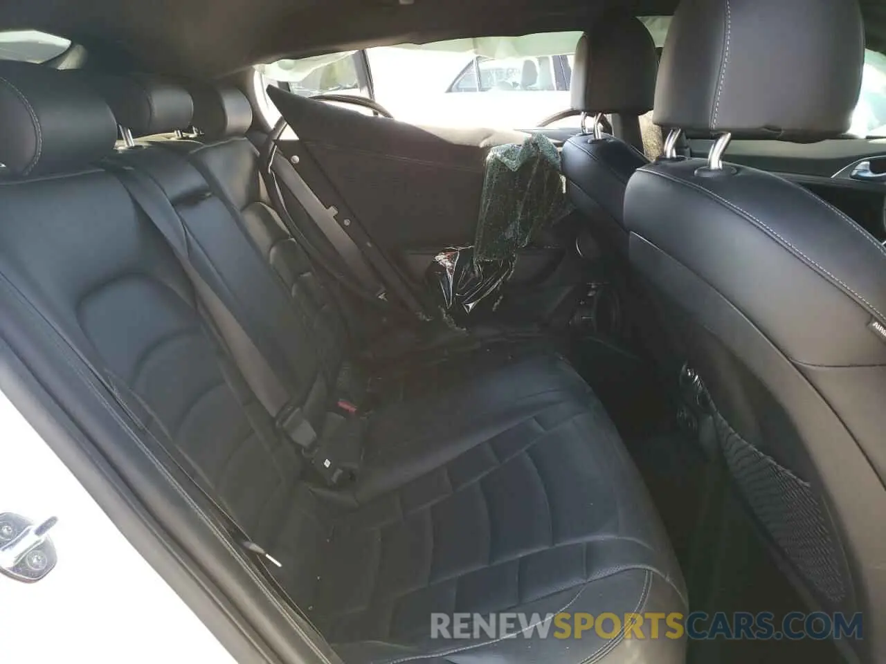 10 Photograph of a damaged car KNAE55LC3N6101660 KIA STINGER 2022
