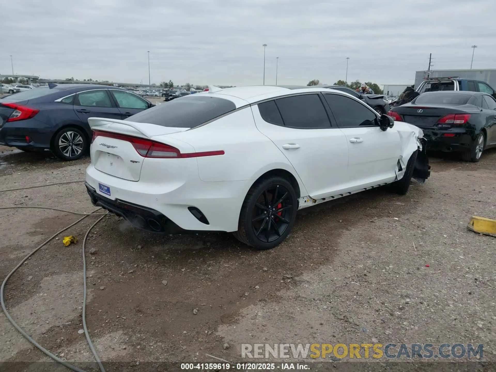 4 Photograph of a damaged car KNAE55LCXN6108962 KIA STINGER 2022