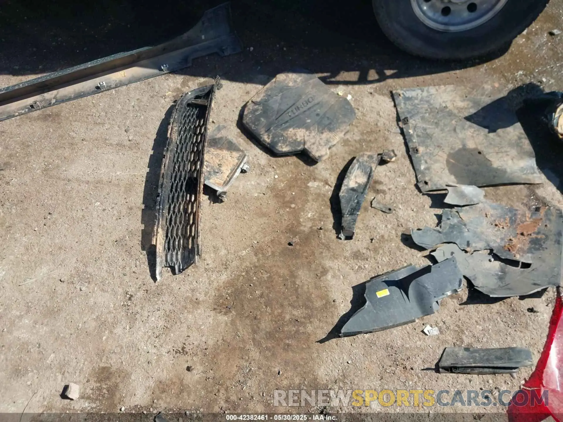 18 Photograph of a damaged car KNAE35LD4P6135270 KIA STINGER 2023