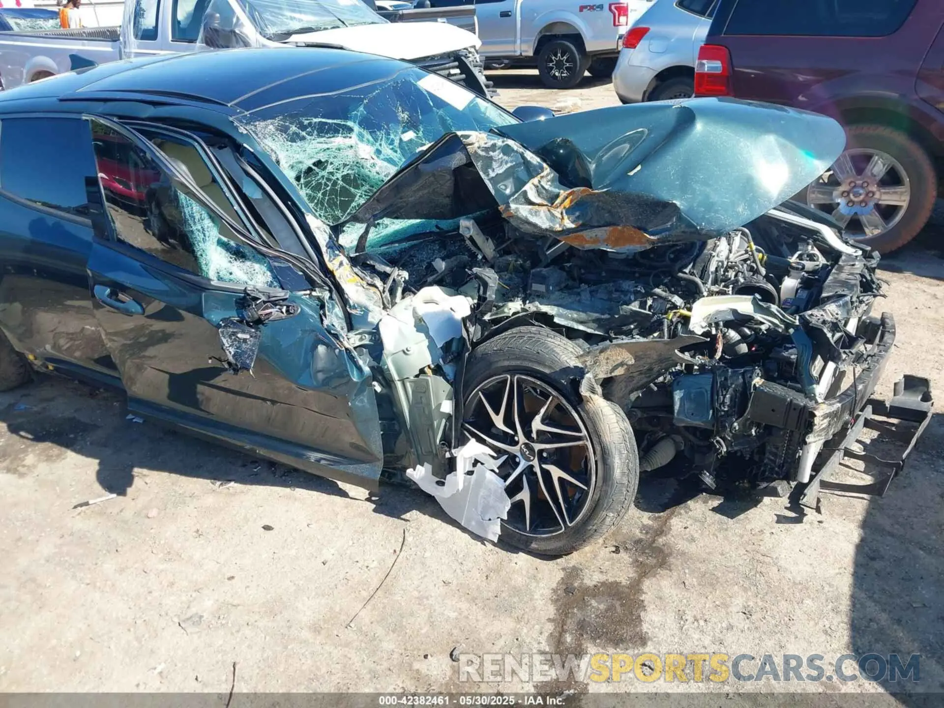 6 Photograph of a damaged car KNAE35LD4P6135270 KIA STINGER 2023