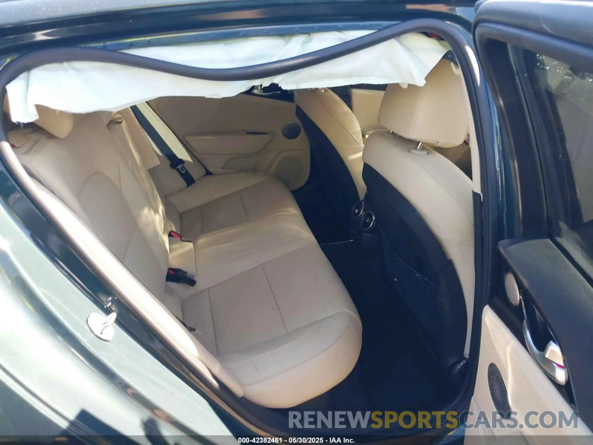 8 Photograph of a damaged car KNAE35LD4P6135270 KIA STINGER 2023