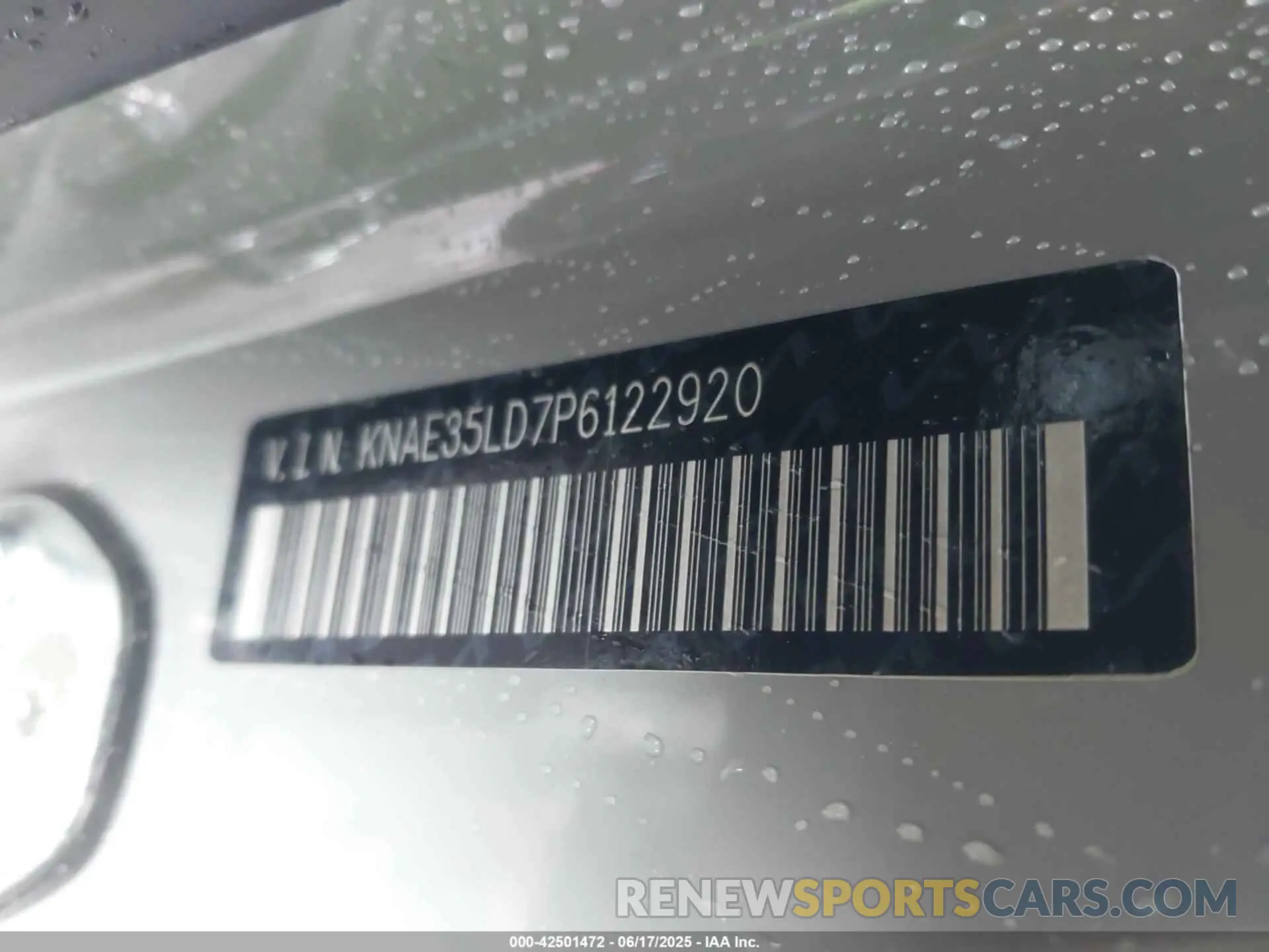 9 Photograph of a damaged car KNAE35LD7P6122920 KIA STINGER 2023