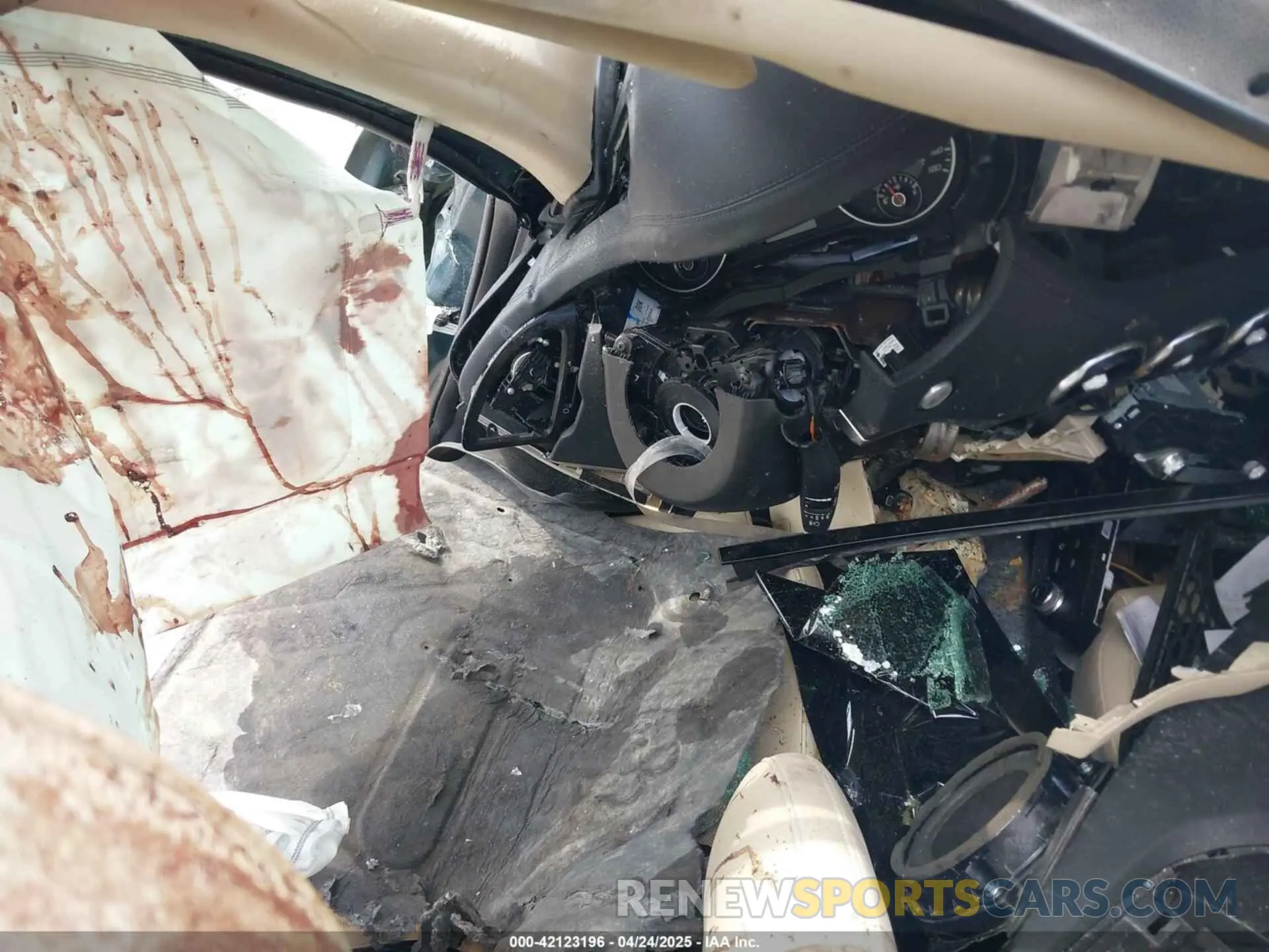 14 Photograph of a damaged car KNAE35LD7P6134887 KIA STINGER 2023