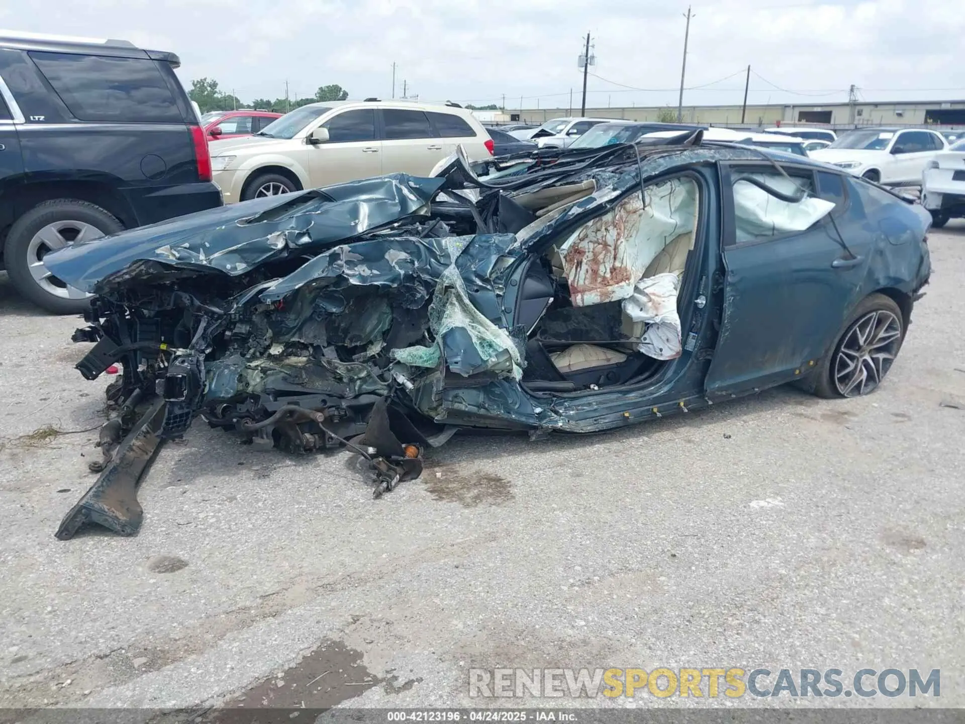 2 Photograph of a damaged car KNAE35LD7P6134887 KIA STINGER 2023