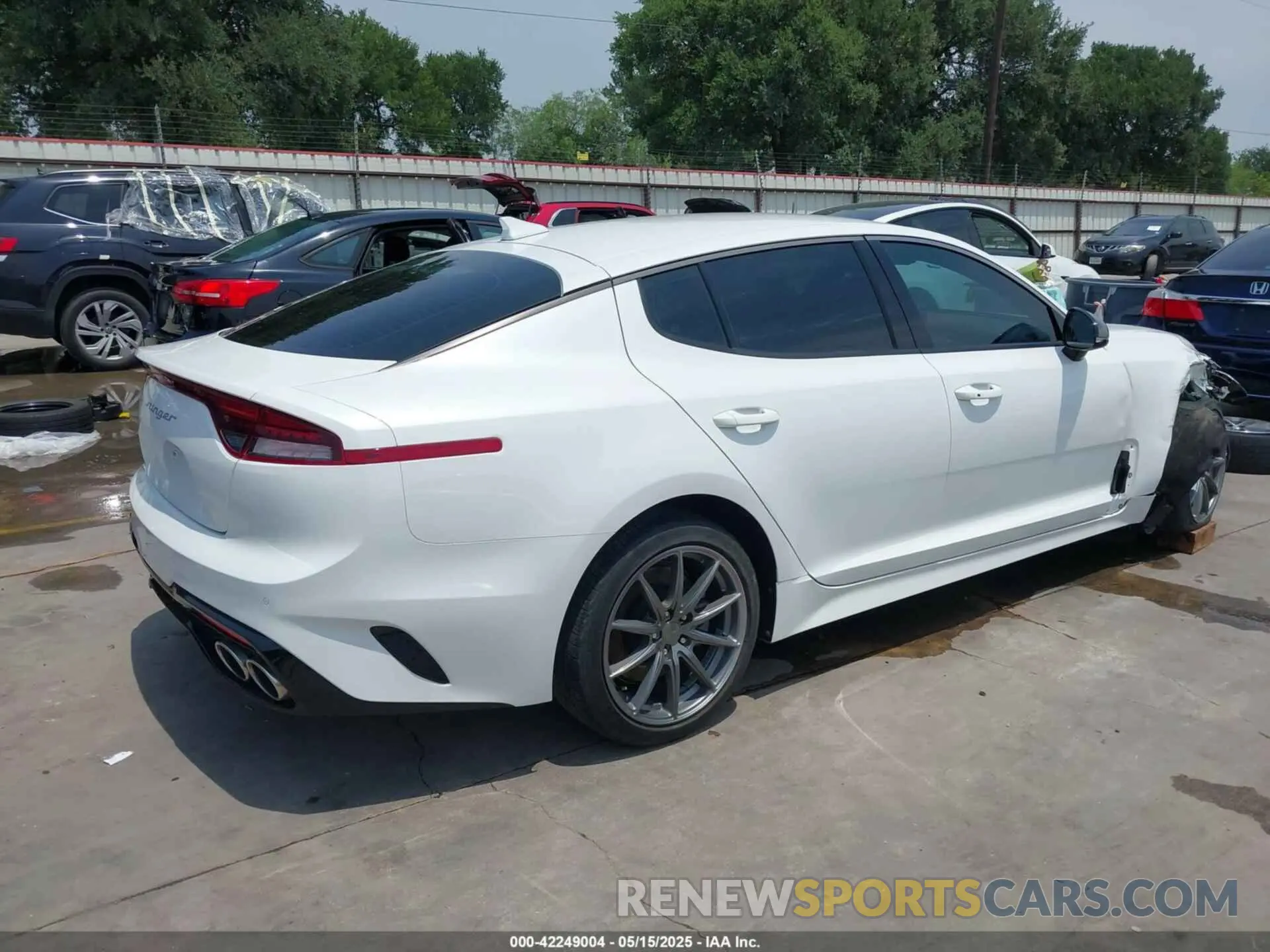 4 Photograph of a damaged car KNAE35LD8P6132386 KIA STINGER 2023