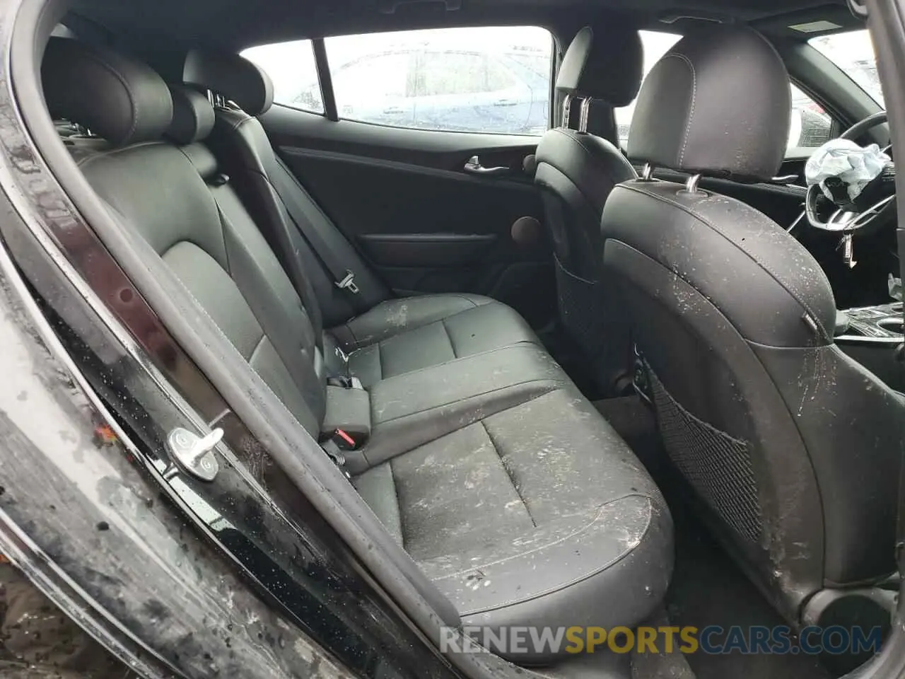 10 Photograph of a damaged car KNAE35LD9P6125169 KIA STINGER 2023